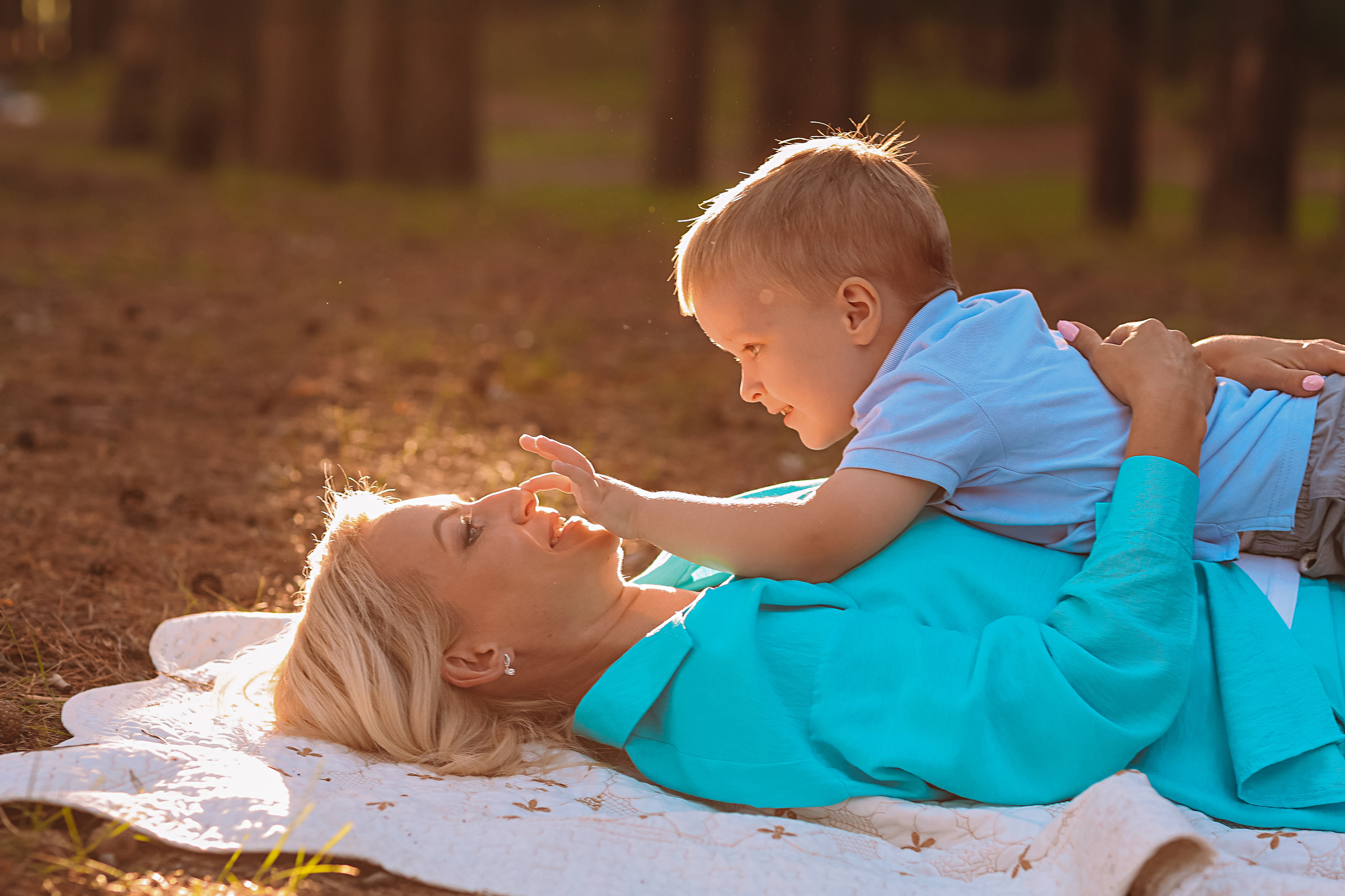 Гагаринский парк (большая семья). Семейный фотограф Тюмень, фотограф на роды Салмина Мария