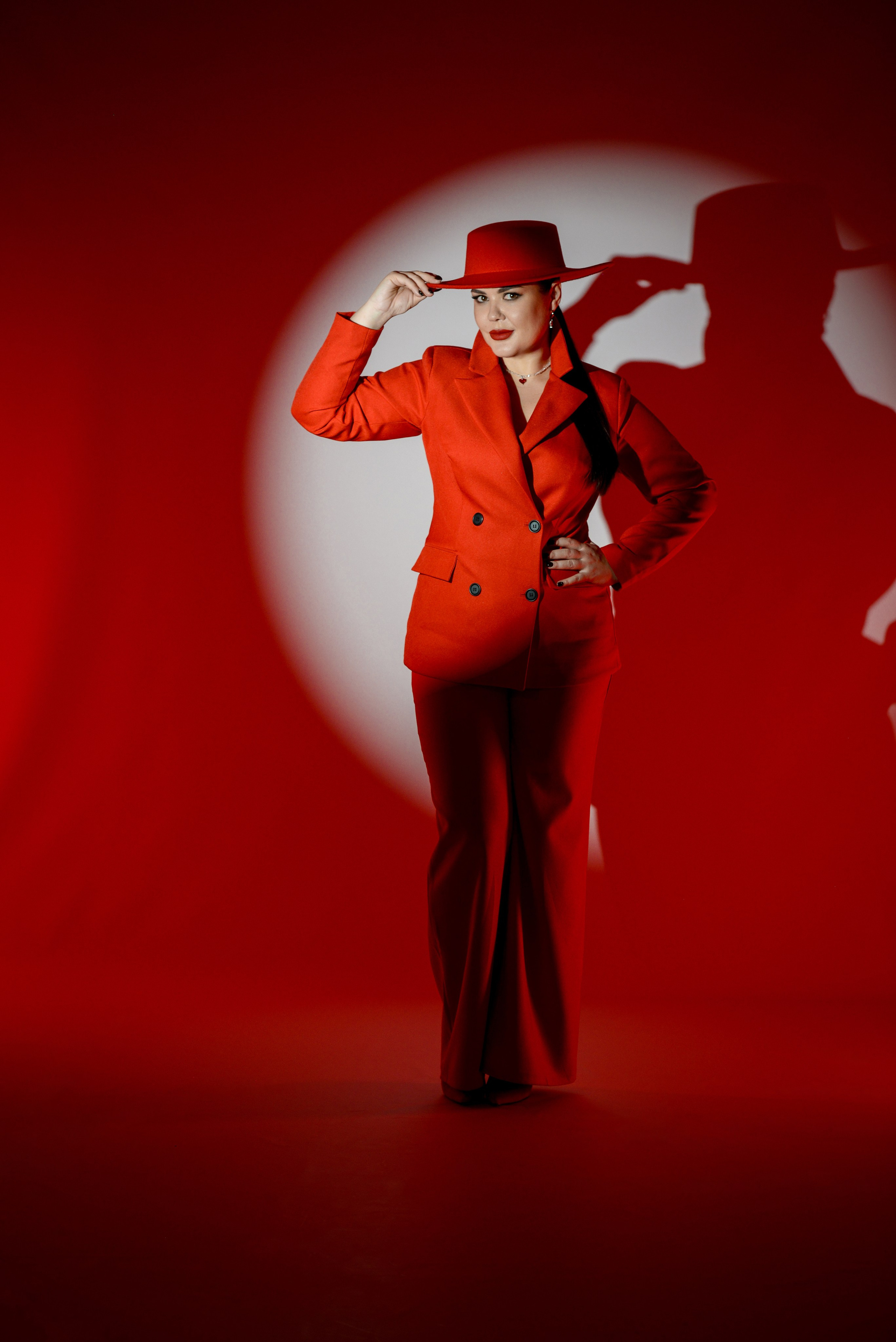 Студия красоты «Мата Хари». Татьяна Гойда портретный и семейный фотограф Ленск. Выпускные альбомы