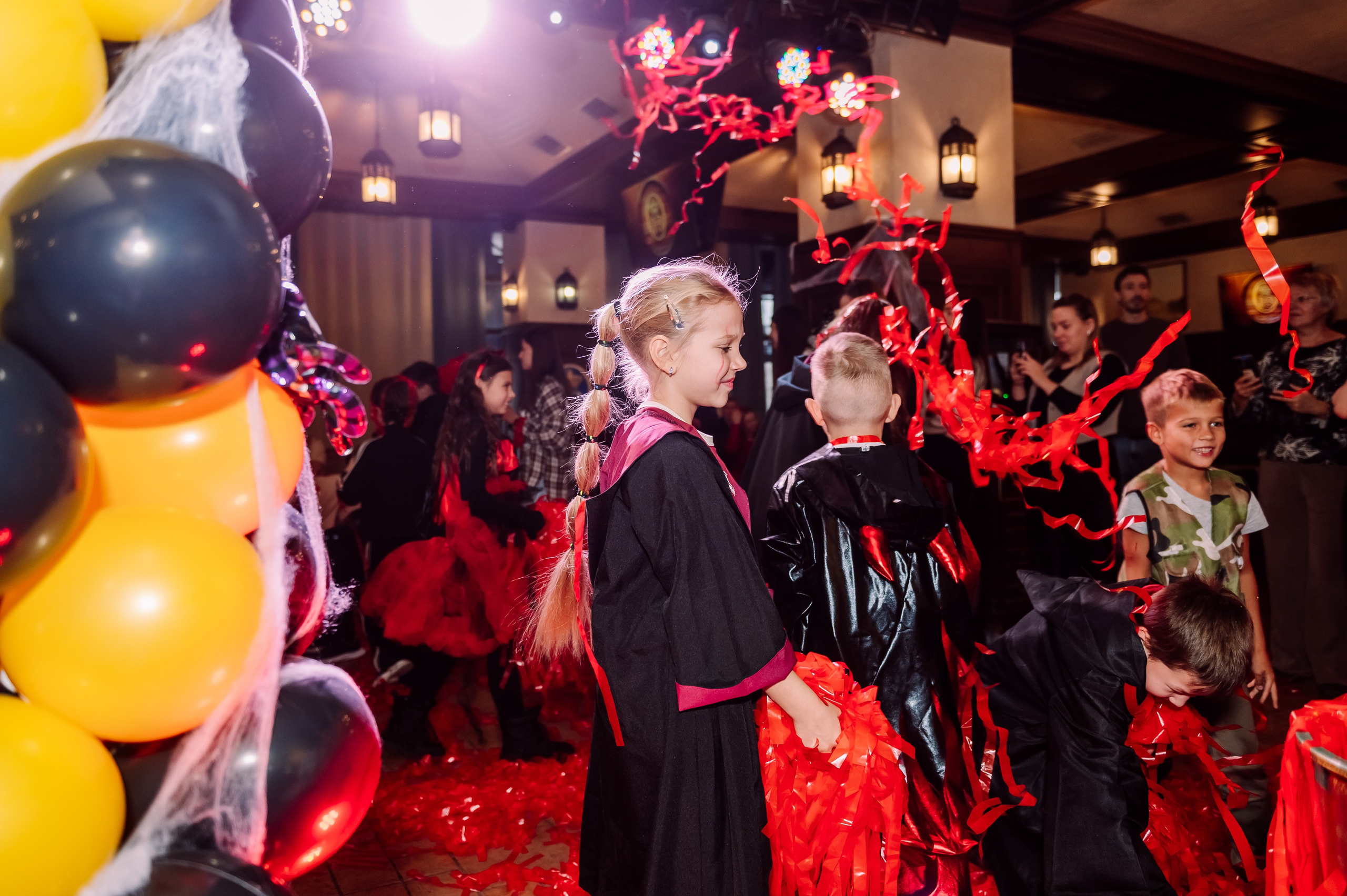 Хэллоуинские Приключения в Хофброй от ДетиСказка42. Детский фотограф, семейный фотограф и репортажи в Кемерово