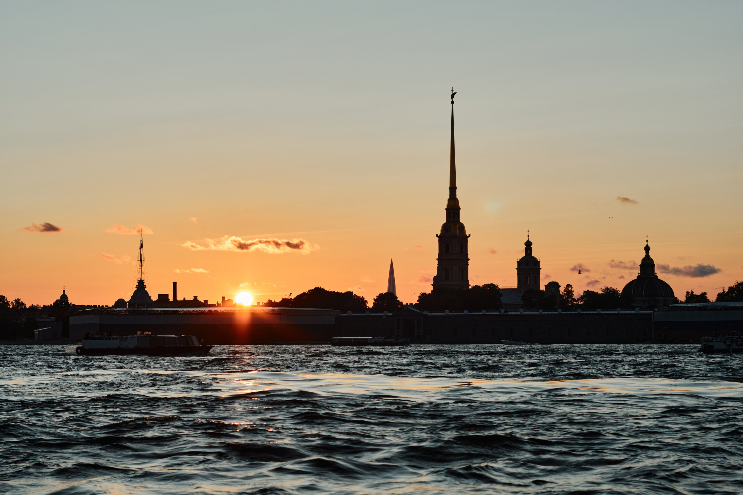 Санкт-Петербург. Фотограф портретный архитектурный лавстори будуар Санкт-Петербург Виктор Иванов