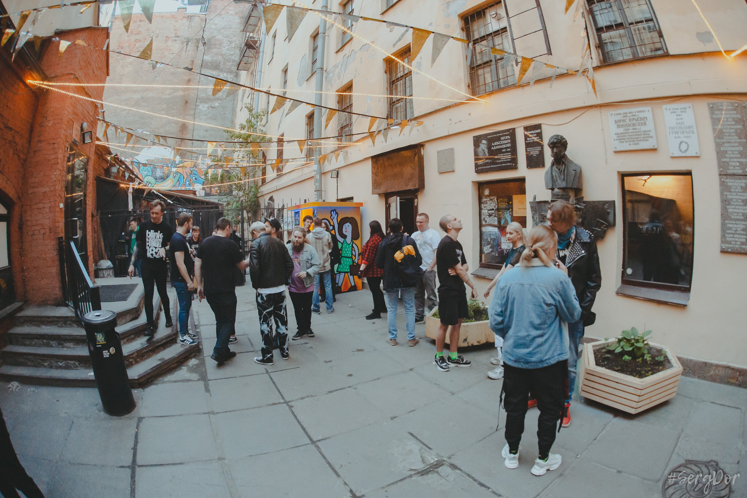 27.05.2023, Санкт-Петербург, День рождения Артёма Шаповалова,Рейд, Котик Джеймс, Манекены, Василий Абакумов, Созвездие N, Богдан Васильев, THE VAZELINE, 27 мая 2023 года, SergDor, #SergDor, концерт, гости, FISH FABRIQUE NOUVELLE, Фишка