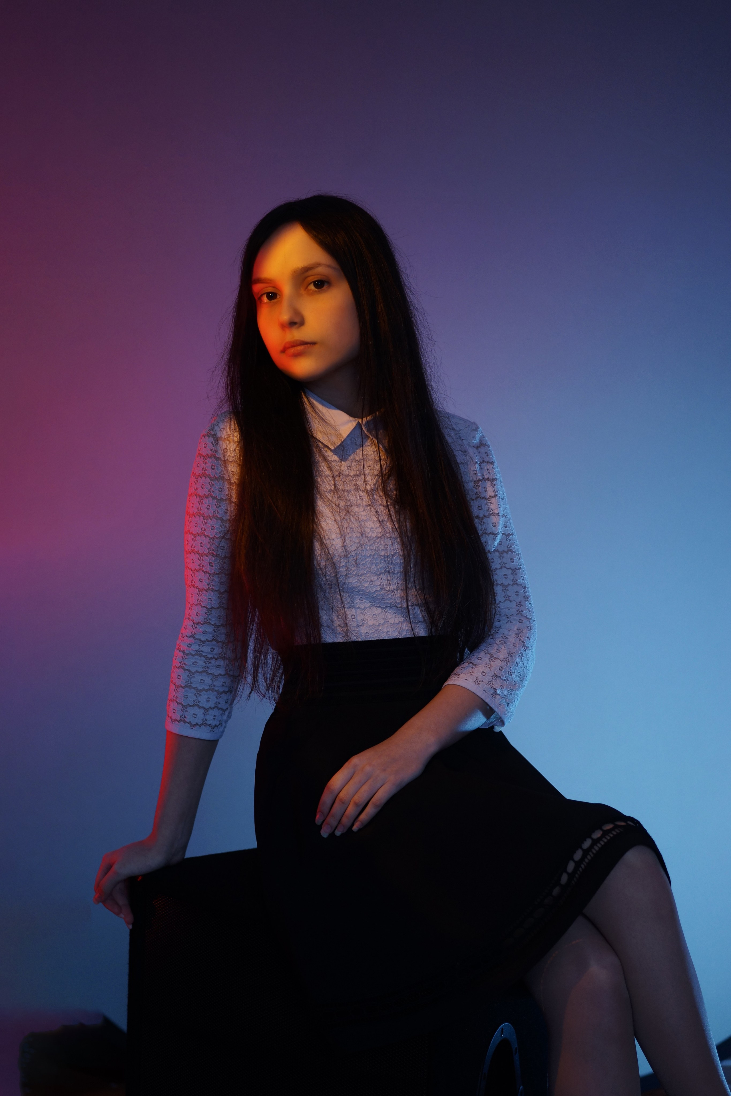 В школе, портреты с цветной подсветкой. Ольга Плаксина фотограф в Саратове