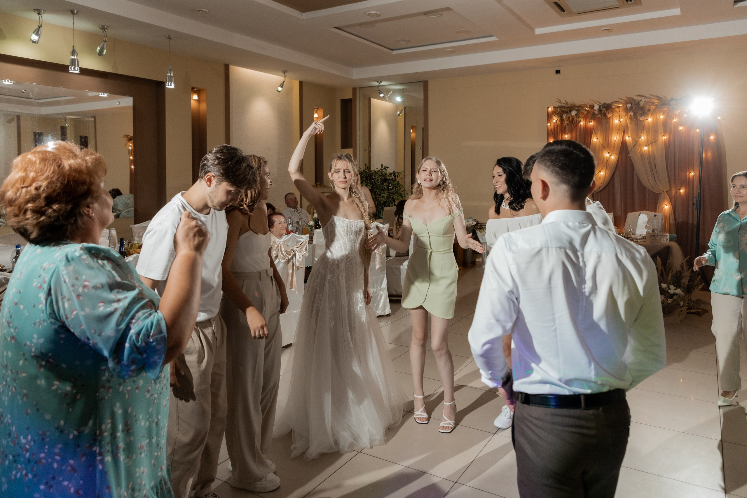 Роман и Александра (банкет). Свадебный фотограф Ангелина Сунгатулина | Саратов | Балаково | Вольск