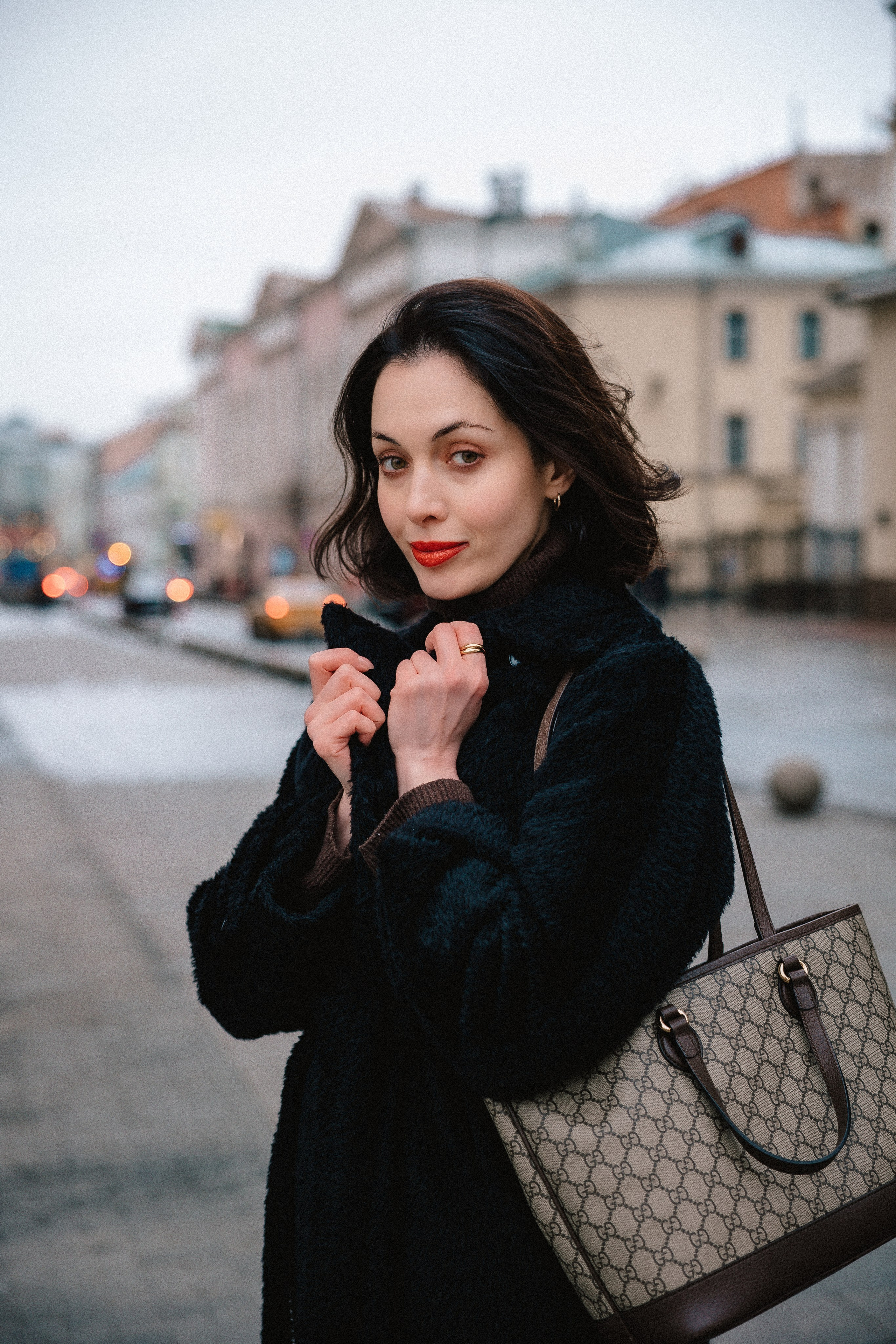 ОЛЯ. Я фотограф из Москвы к Вашим услугам