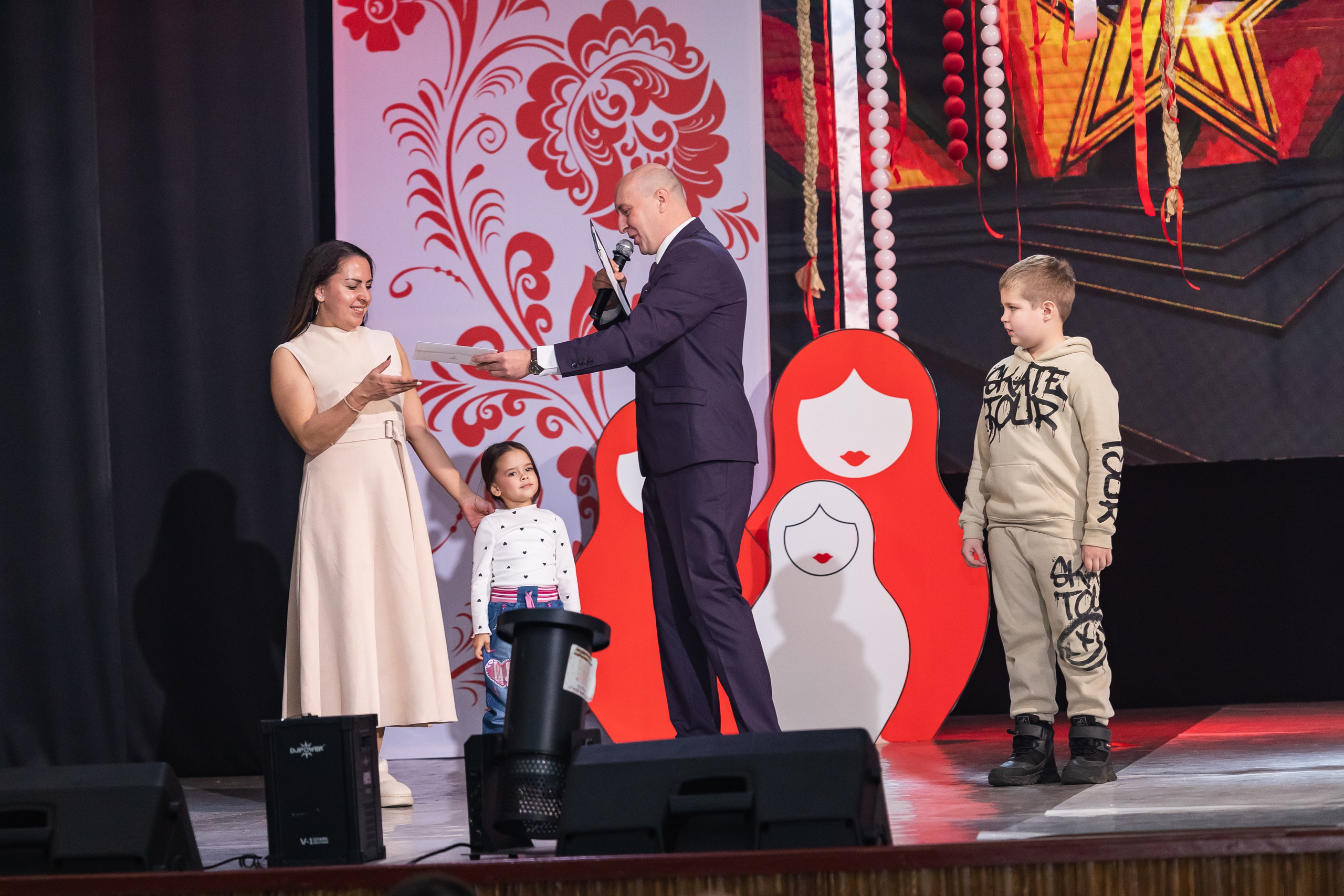 Показ Happy Kids. Выпускные альбомы во Владивостоке