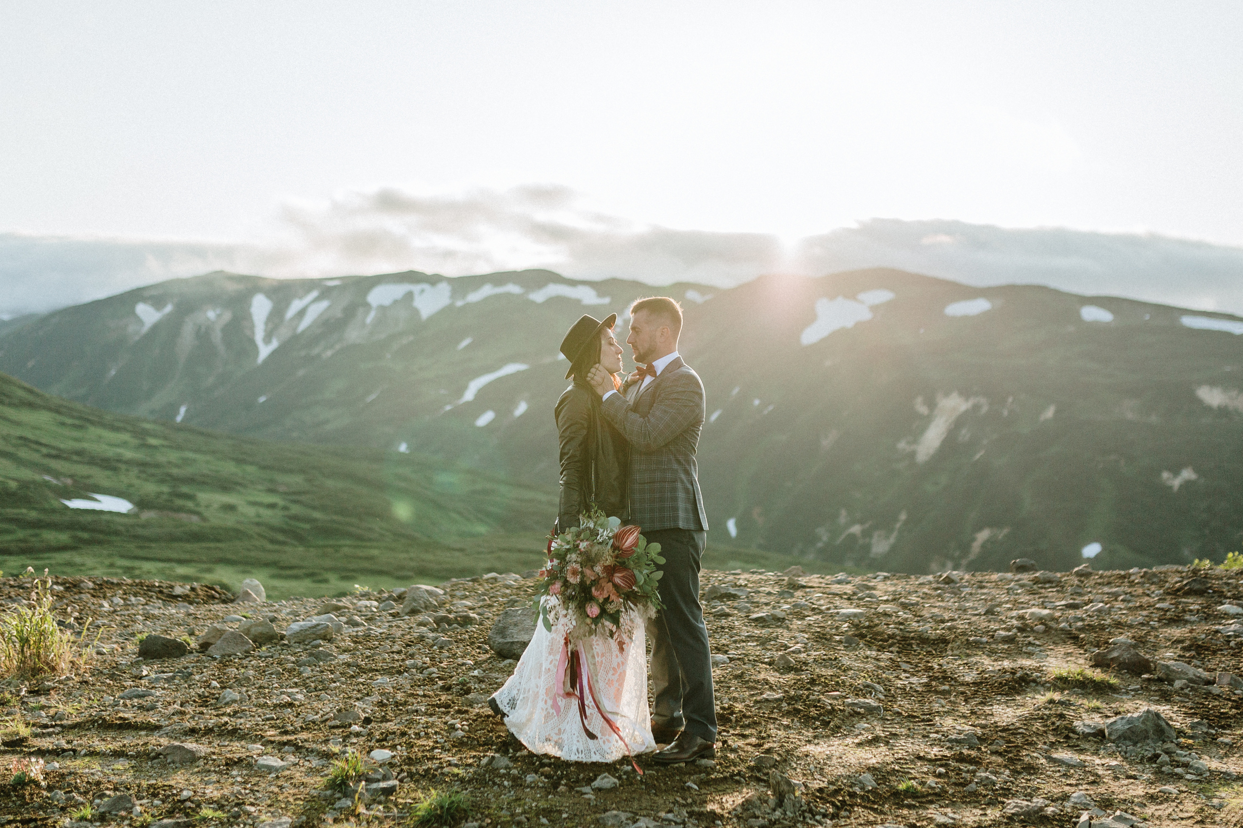 Alexey & Alina. Свадебное фото и видео на Камчатке. Туристические маршруты