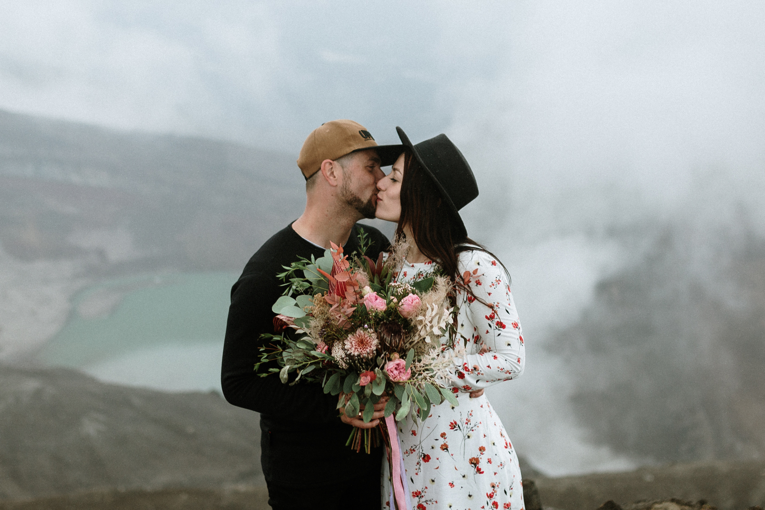 Alexey & Alina. Свадебное фото и видео на Камчатке. Туристические маршруты