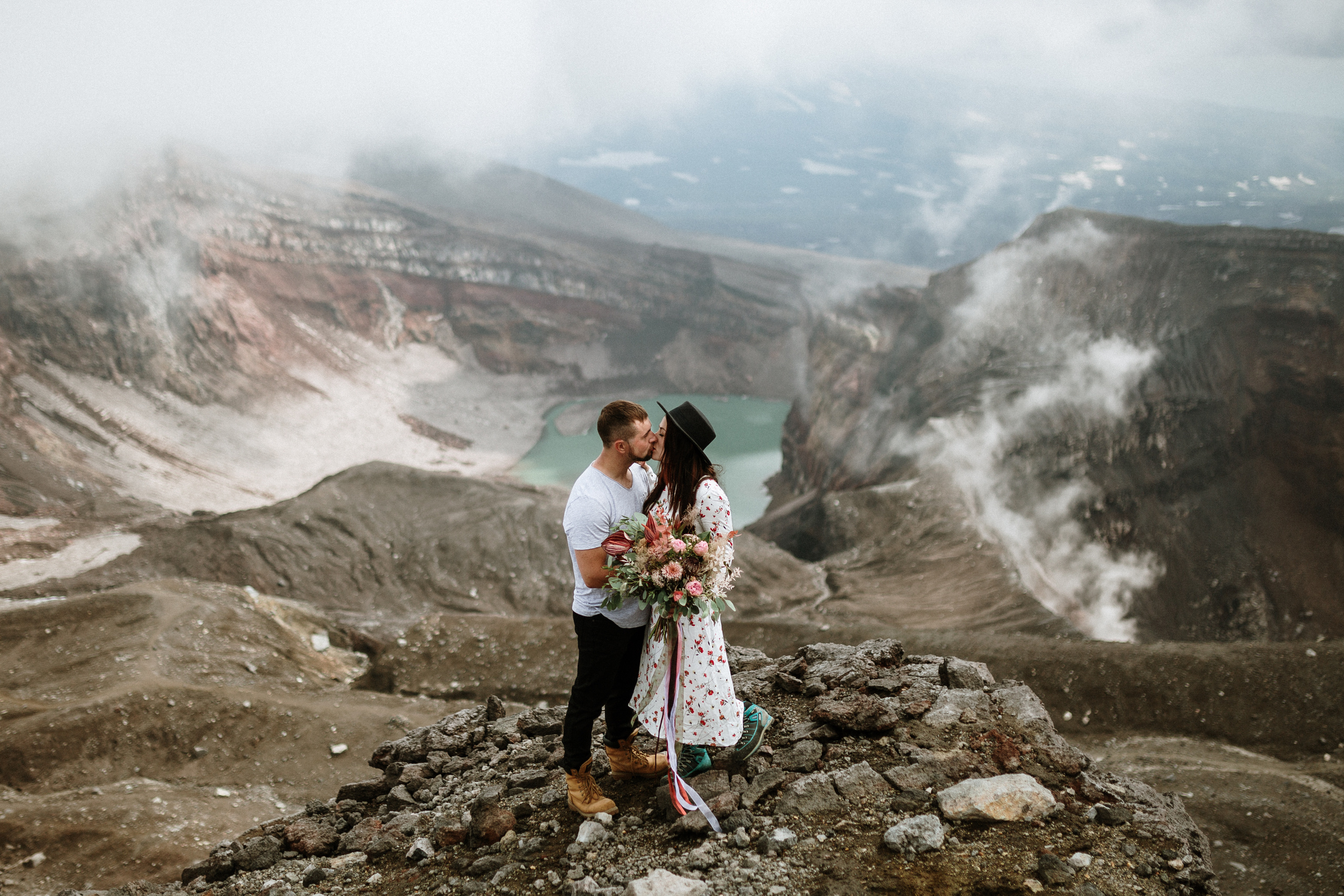 Alexey & Alina. Свадебное фото и видео на Камчатке. Туристические маршруты