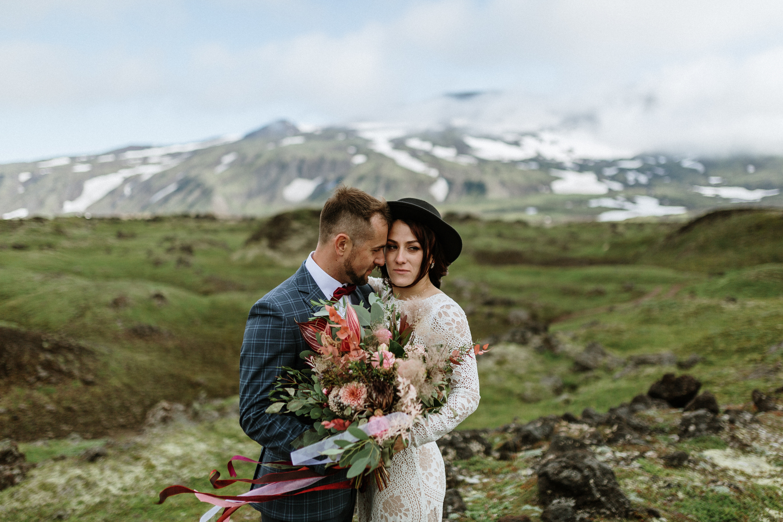 Alexey & Alina. Свадебное фото и видео на Камчатке. Туристические маршруты