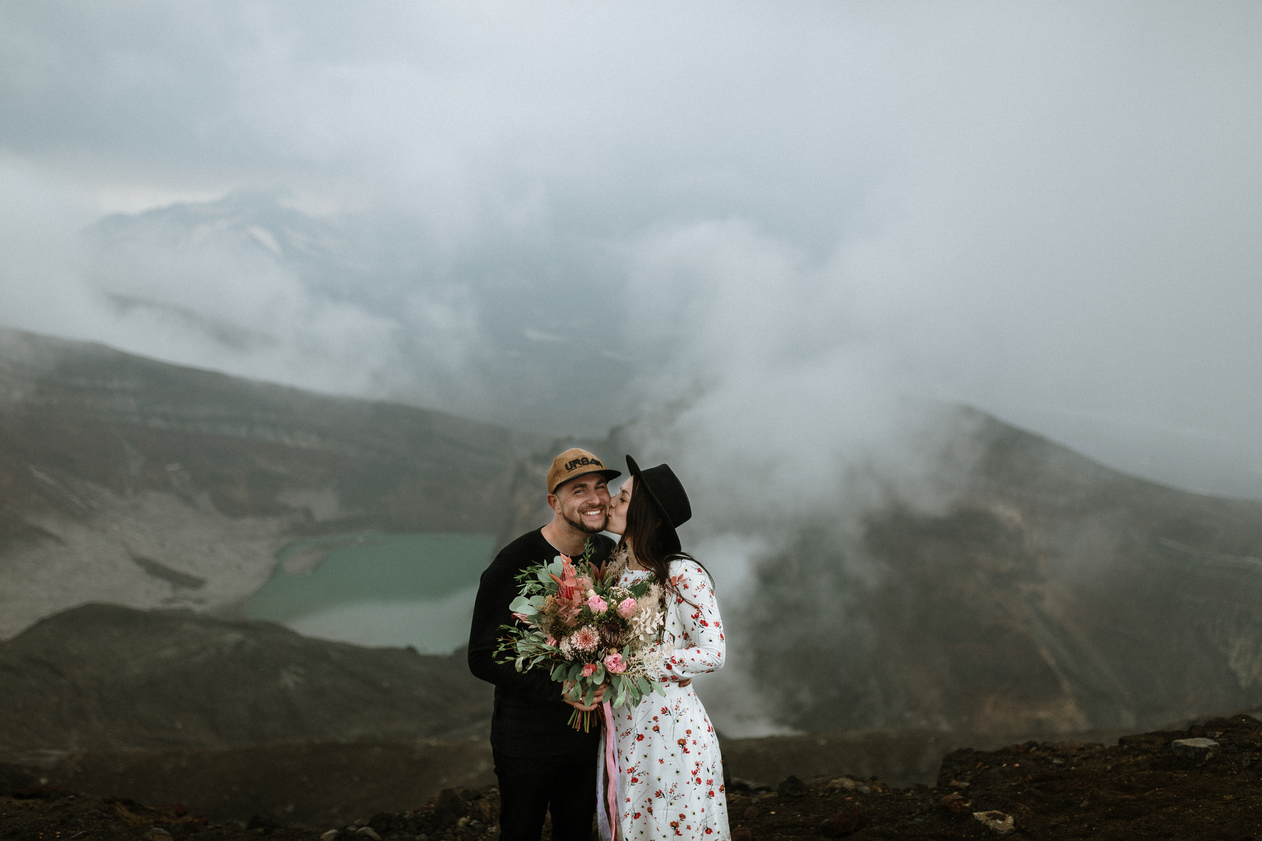 Alexey & Alina. Свадебное фото и видео на Камчатке. Туристические маршруты