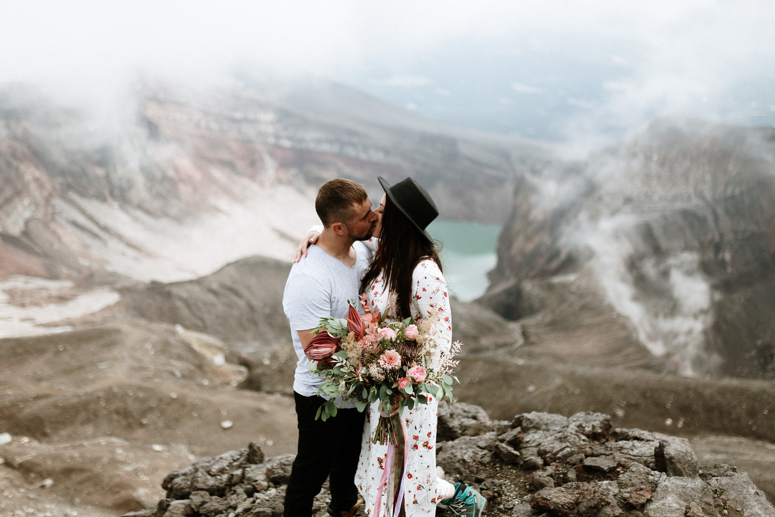 Alexey & Alina. Свадебное фото и видео на Камчатке. Туристические маршруты