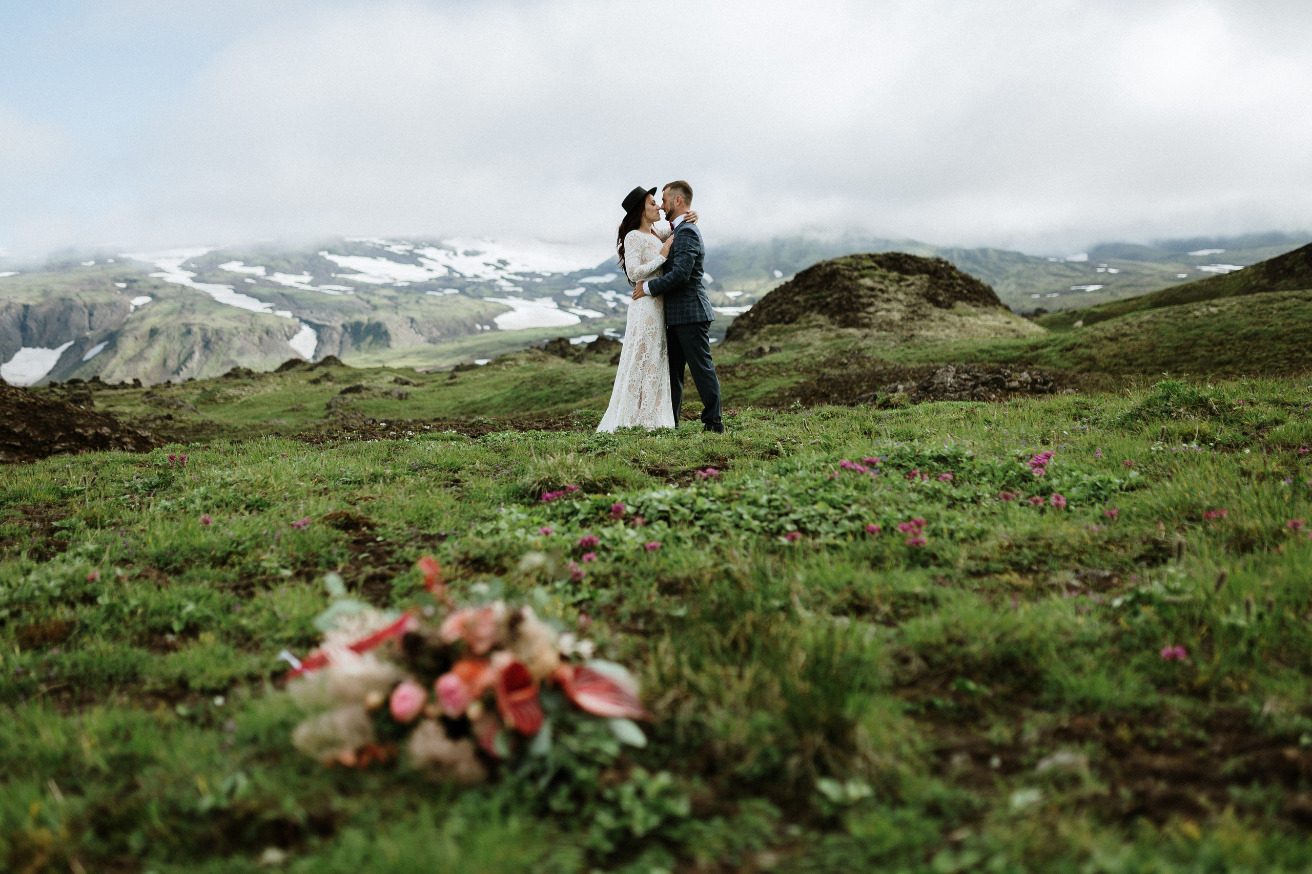 Alexey & Alina. Свадебное фото и видео на Камчатке. Туристические маршруты
