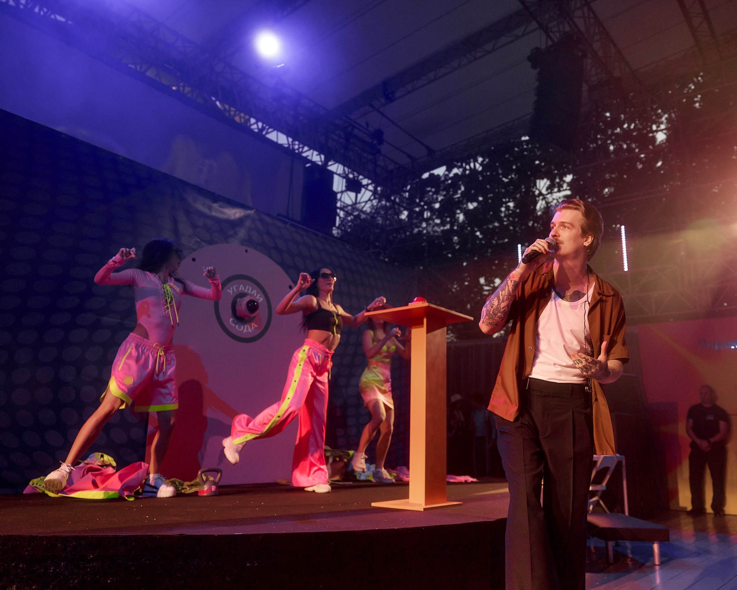 SODA LUV х Яндекс Музыка. Светский фотограф Столбоушкин Никита