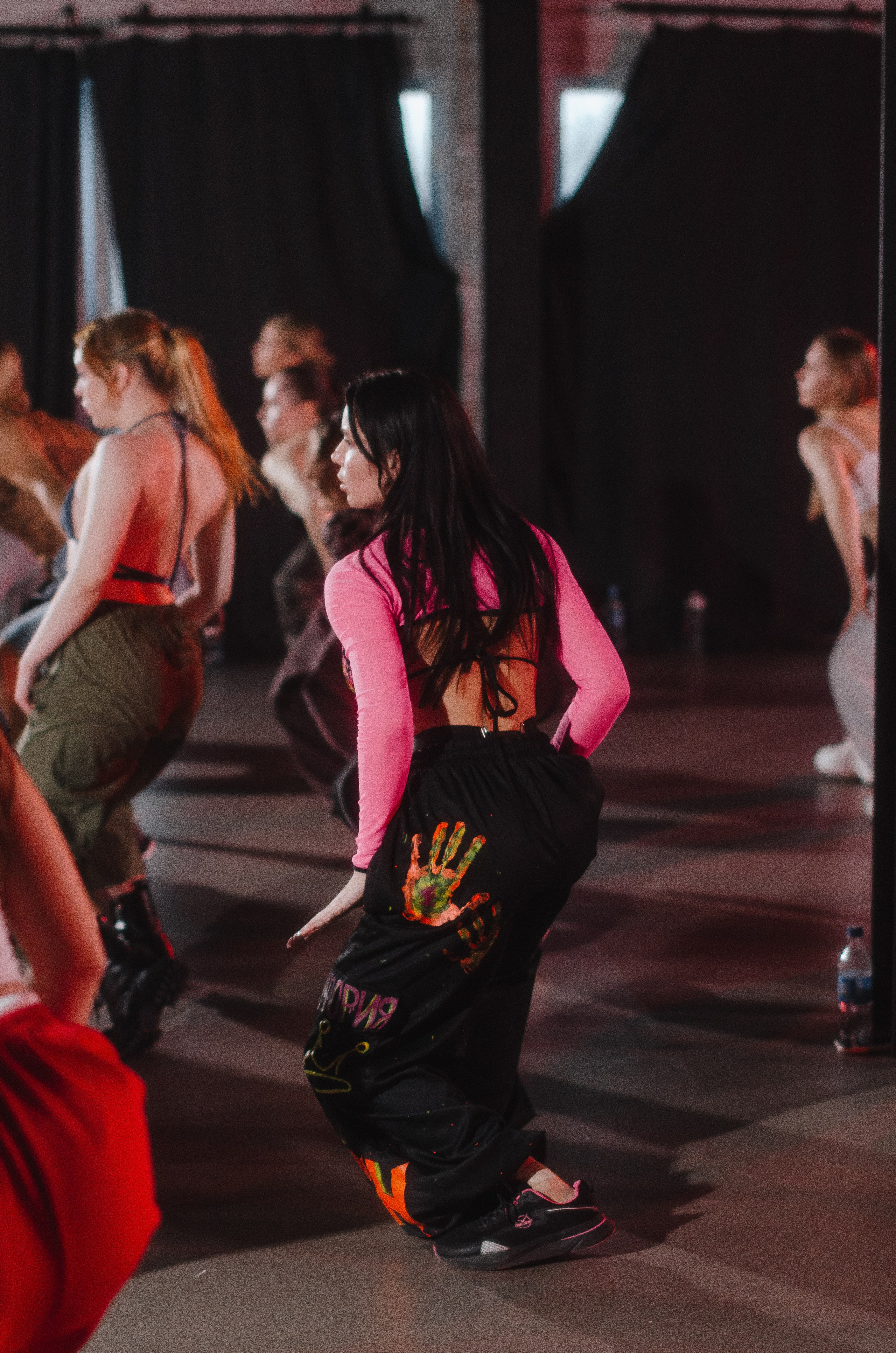 Мастер-классы по High Heels/Girly hip-hop от Оксаны ATTA. Денисова Аля — фотограф для парных съемок и индивидуальных историй в Барнауле