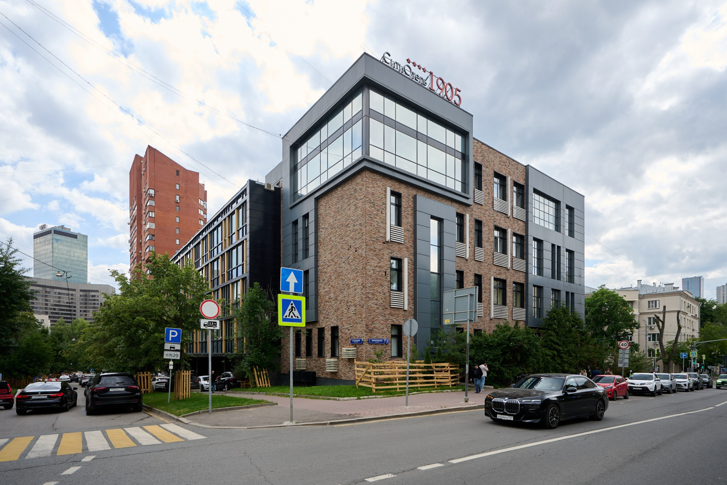 Клиники и салоны. Герман Лепёхин коммерческий фотограф в Москве: репортаж, портреты, интерьеры, производство