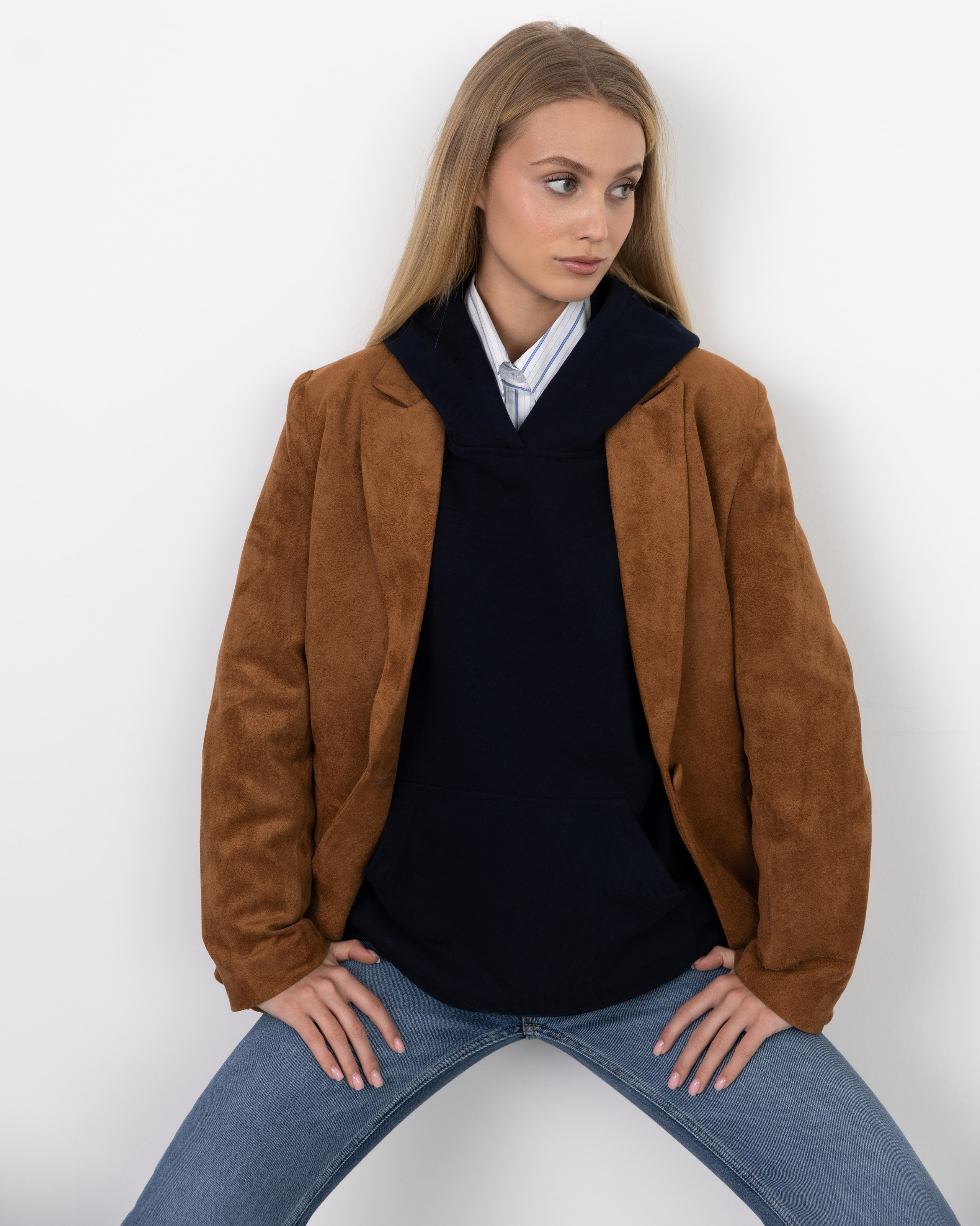 WB: Closius | Худи и зипки. Главная