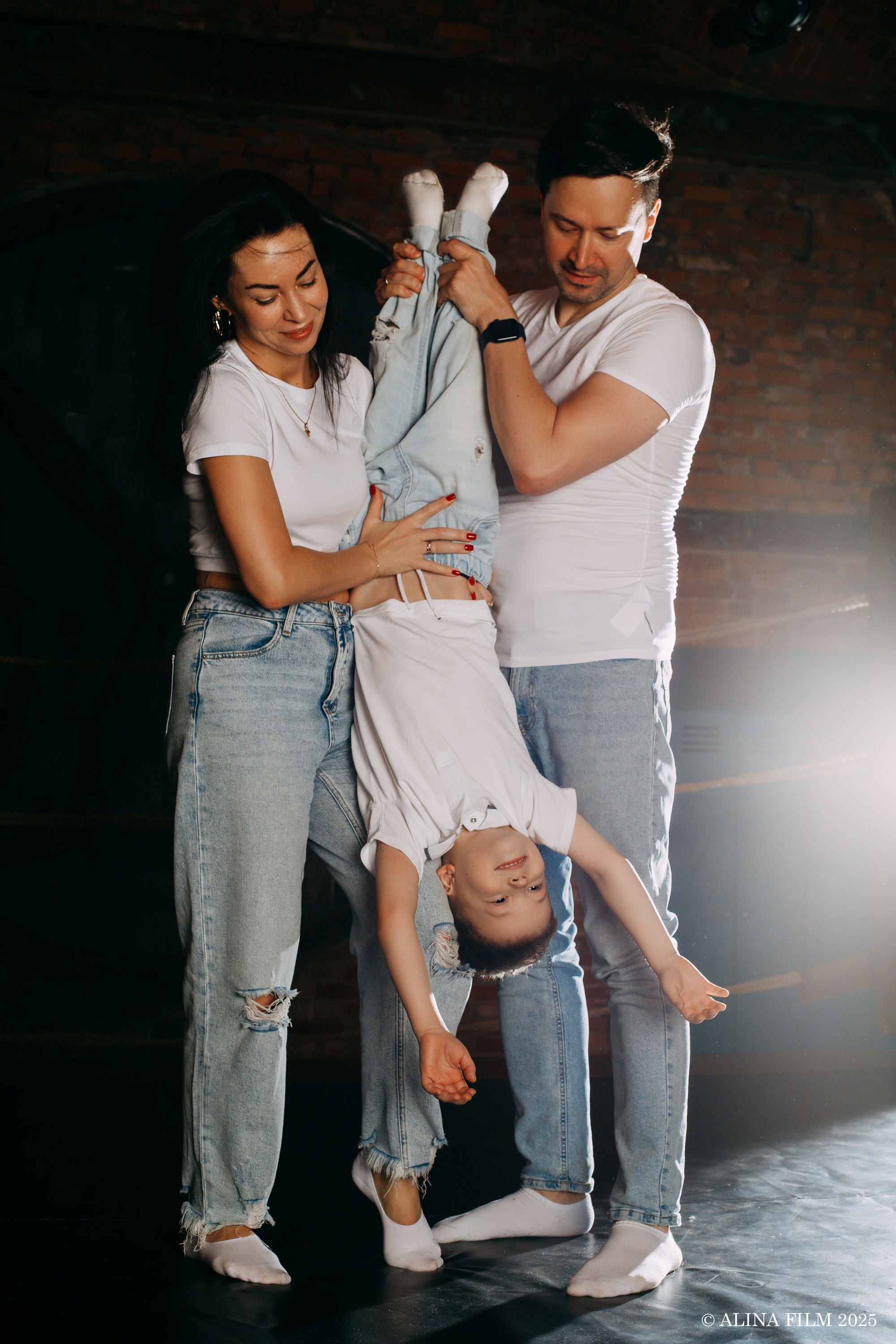 Семейная фотосессия на ринге. Фотограф в Санкт-Петербурге Alina Film