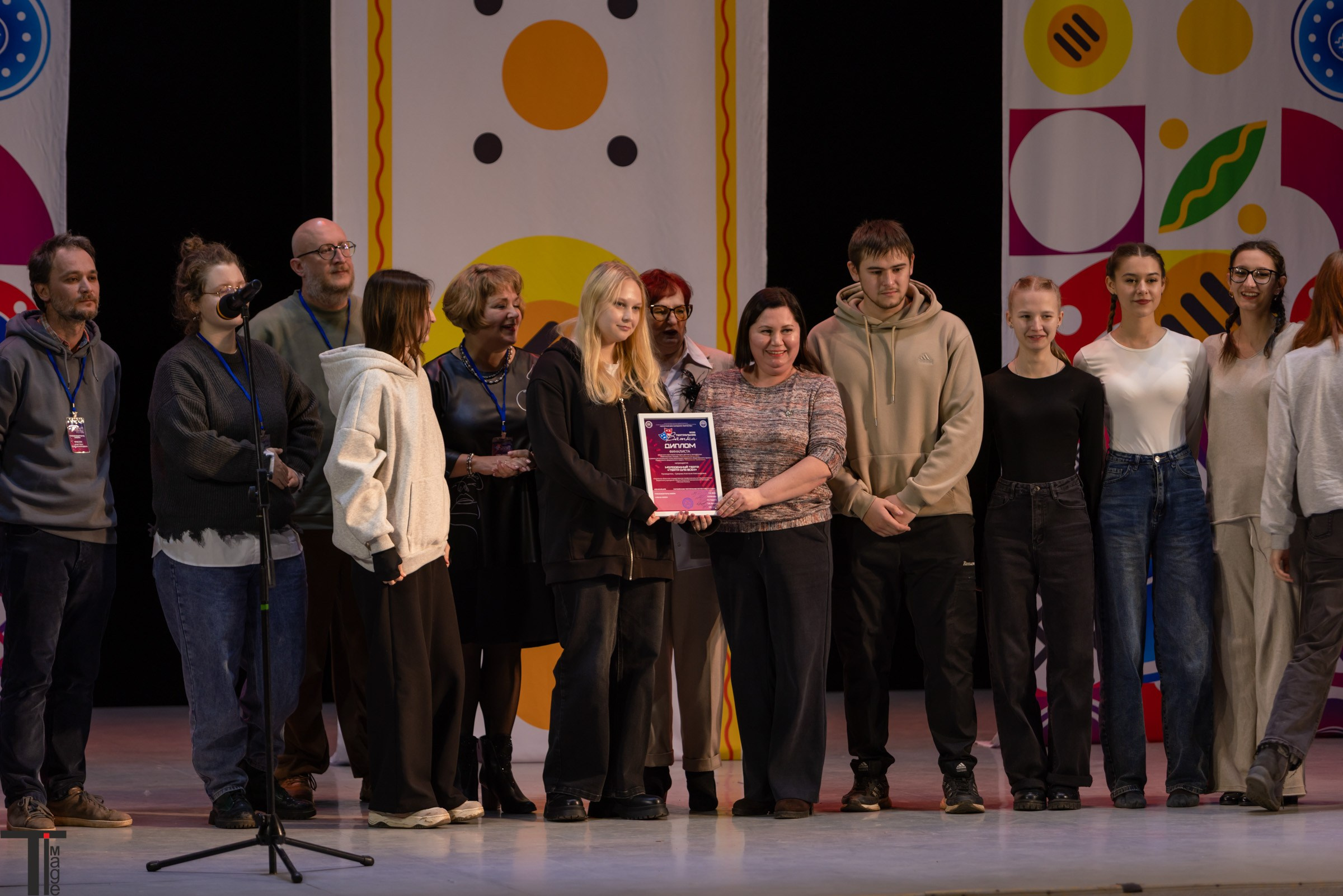 Театральная Вятка 2025. Имидж Технологии — репортажная фотография в Кирове Кировской области. Производство сувенирных магнитов, заливных этикеток и значков