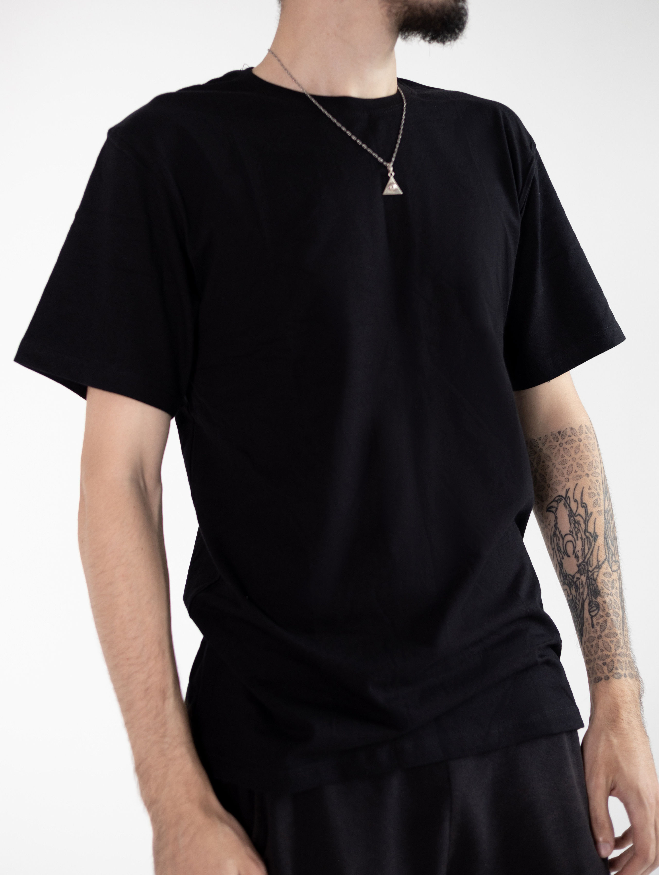 Одежда для маркетплейсов. Юлия, ваш фотограф в Ростове-на-Дону