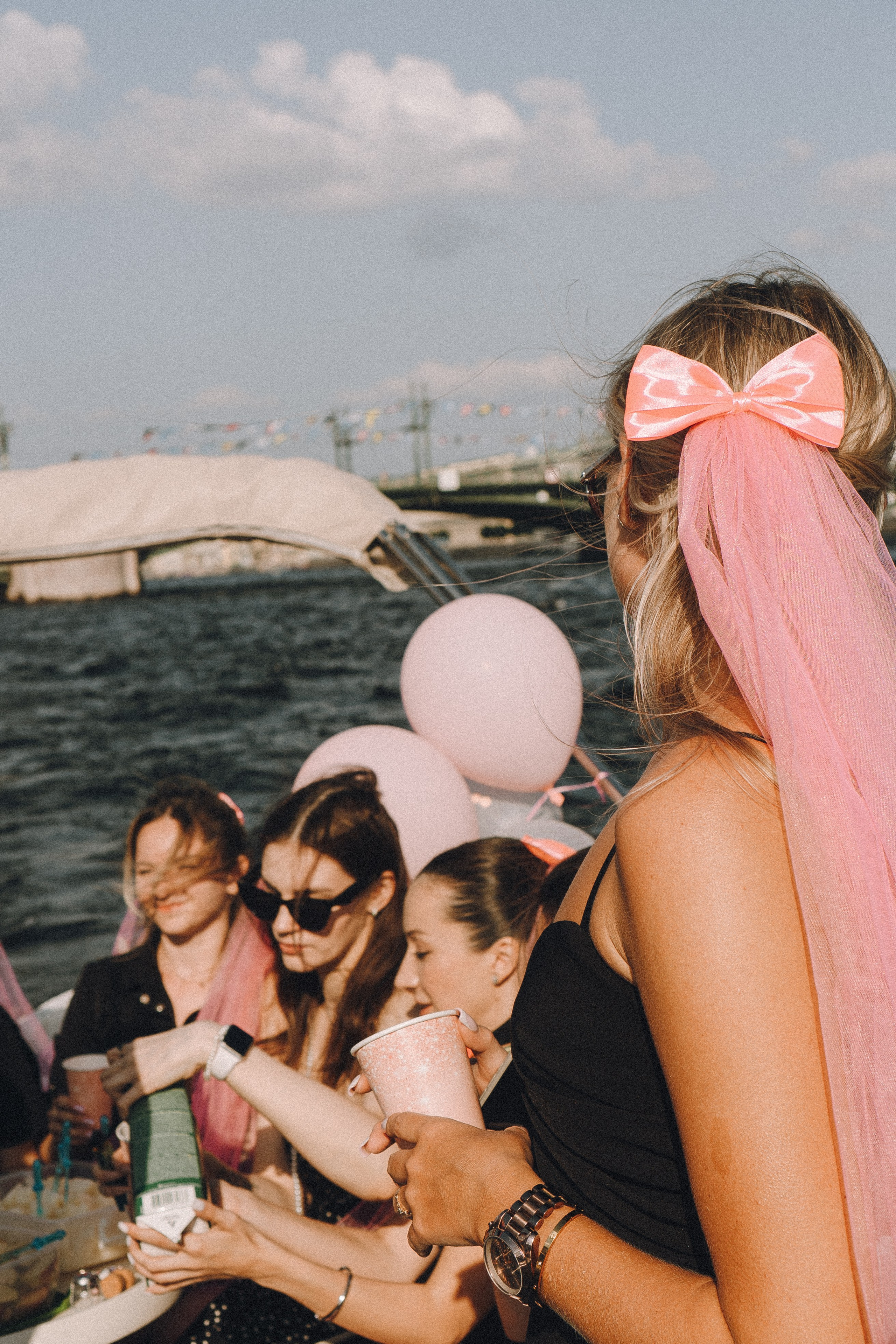 ДЕВИЧНИК НА КАТЕРЕ. Профессиональный фотограф, Санкт-Петербург — Виктория Богомолова