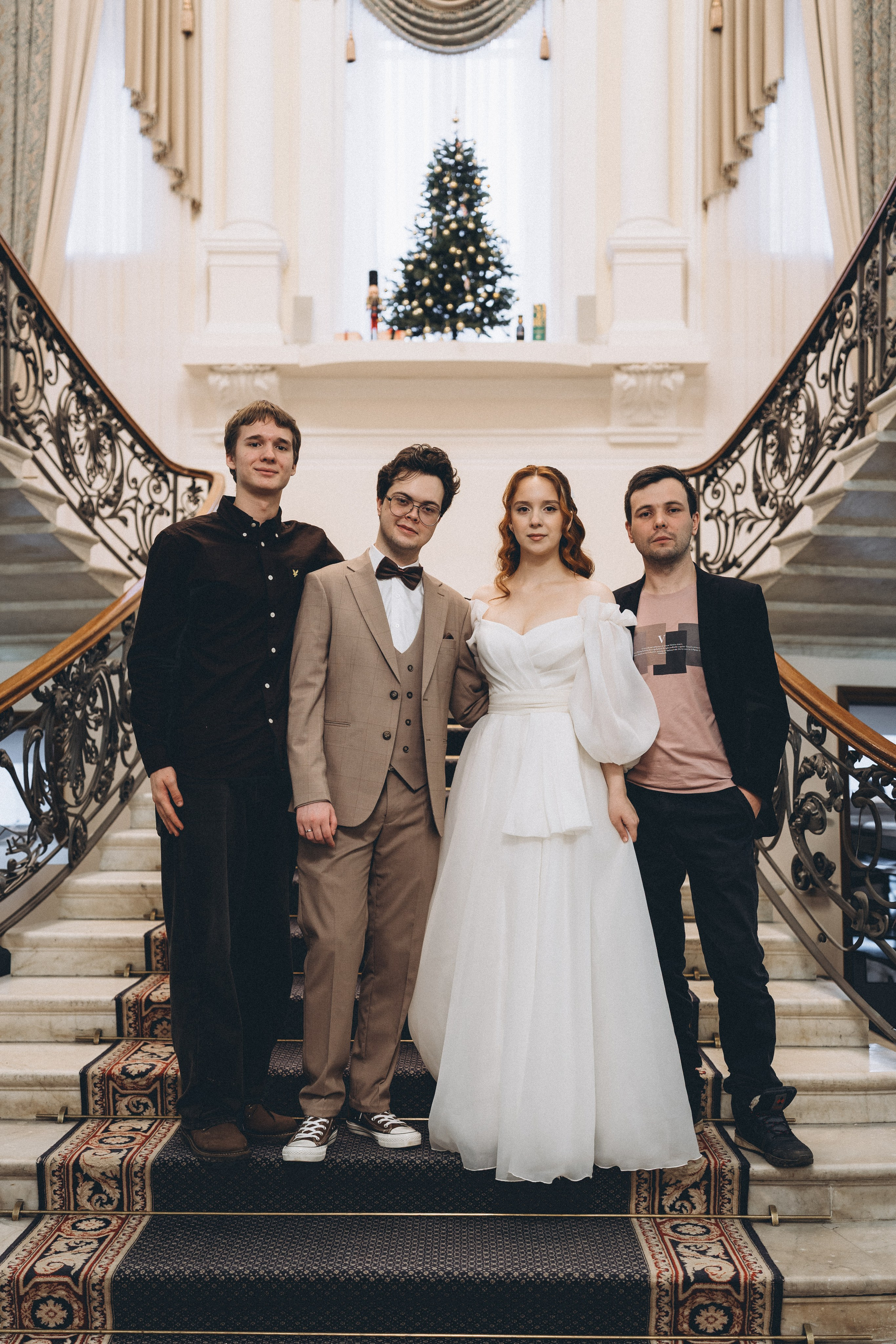 СВАДЕБНАЯ СЬЕМКА ВО ВТОРОМ ДВОРЦЕ С ГОСТЯМИ И ПРОГУЛКА В ТАВРИЧЕСКОМ САДУ. Профессиональный фотограф, Санкт-Петербург — Виктория Богомолова