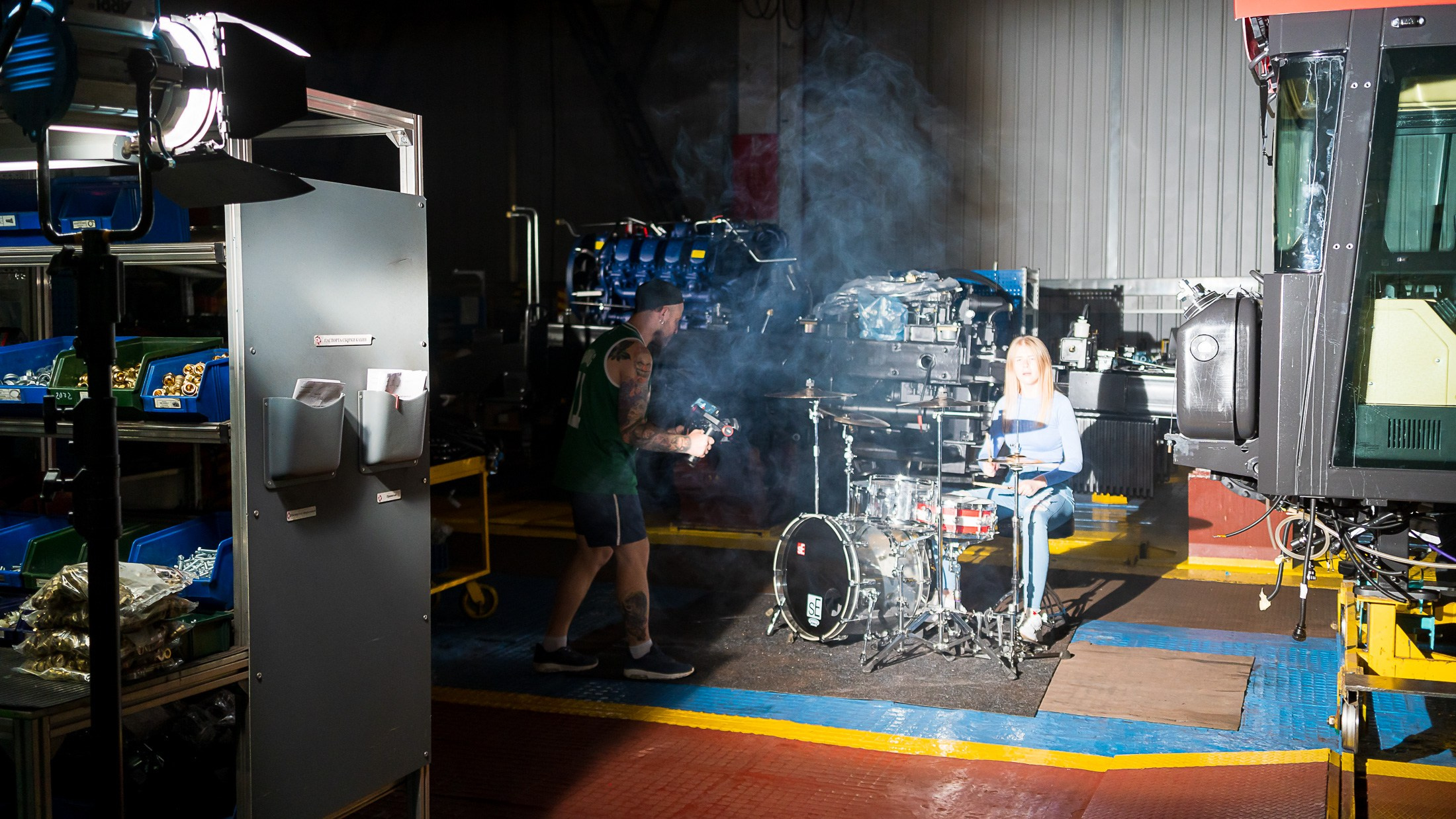 Кировский завод. Графический дизайнер Илья Левченко