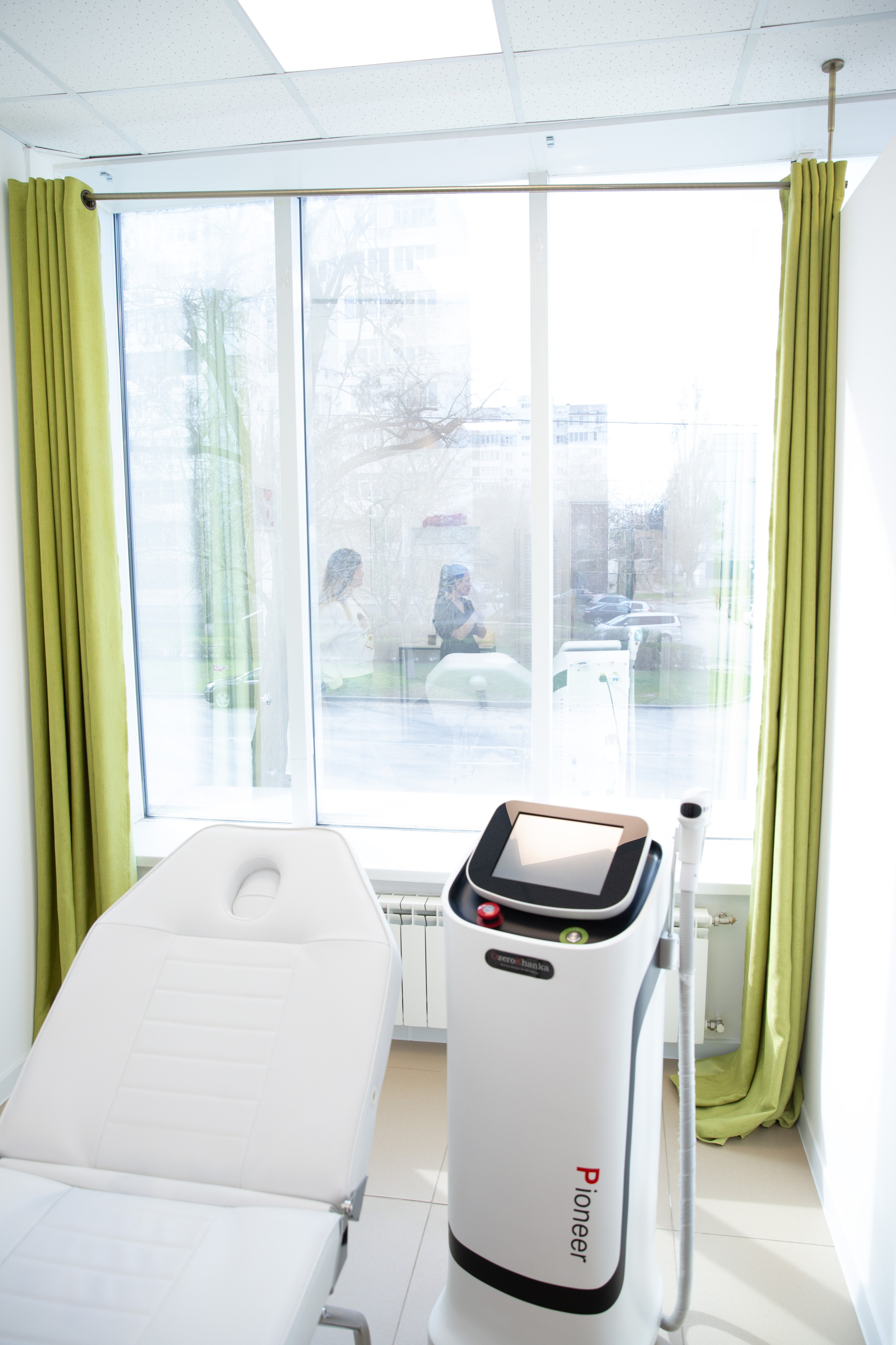 Фотосъемка для студии эпиляции в Волгодонске