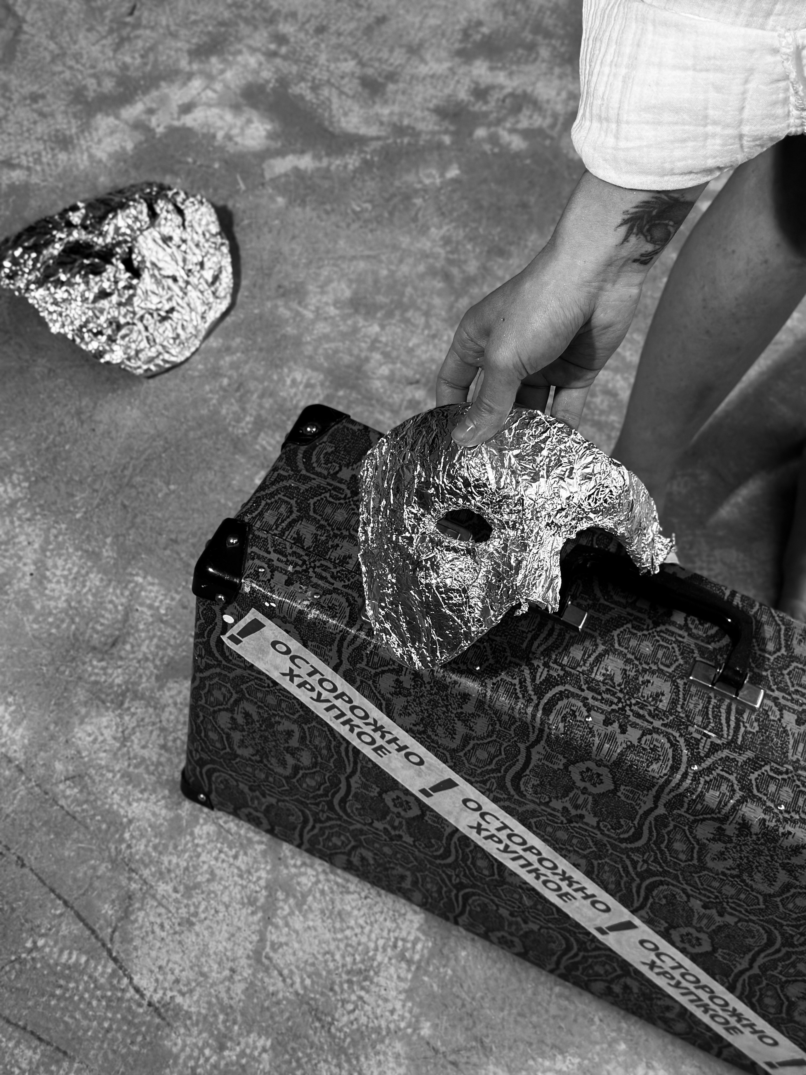 Authentic weight. Anna Sazhenkova photographer and visual artist from Russia