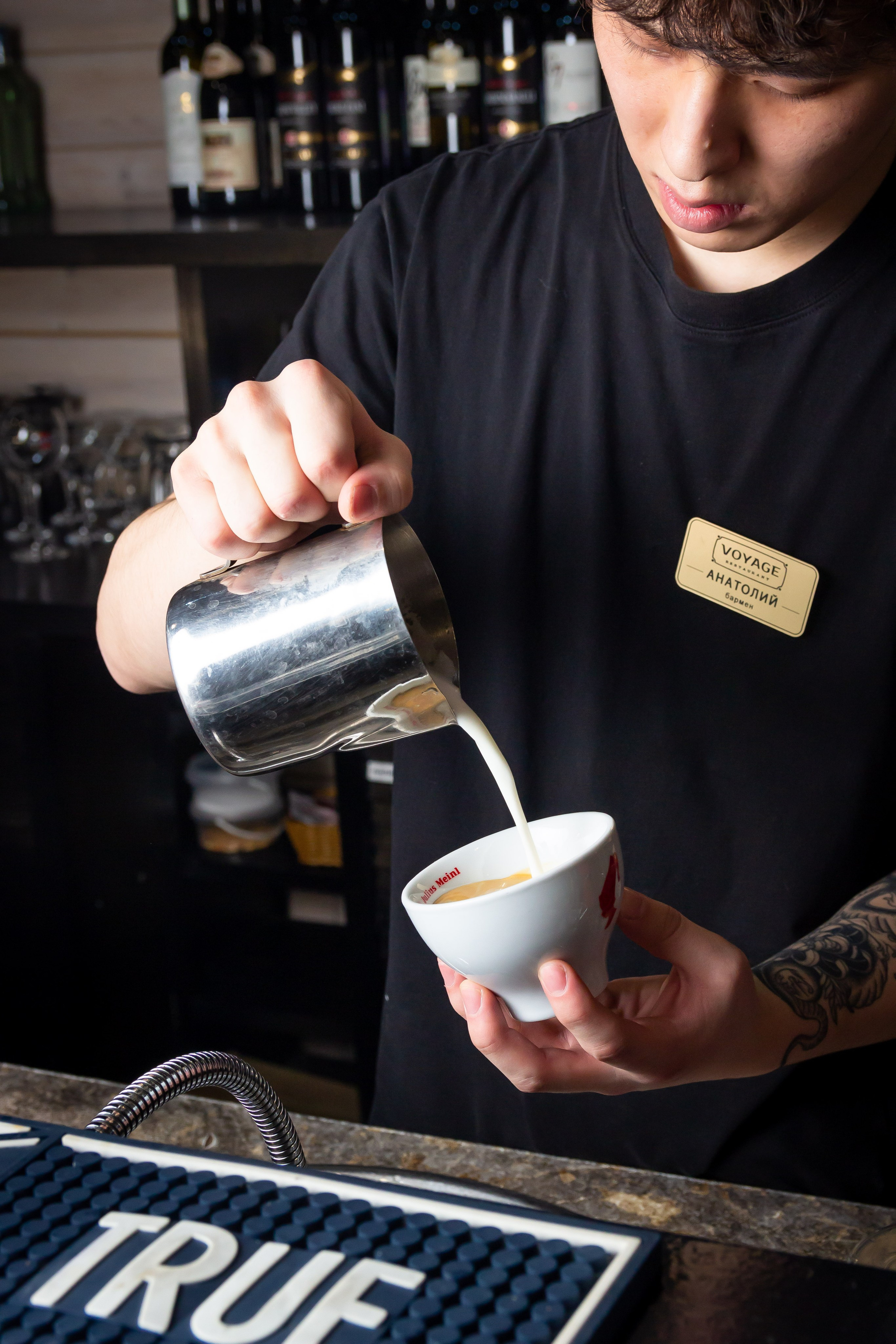 Бар. Александр Стряпунин — предметный фотограф в Улан-Удэ