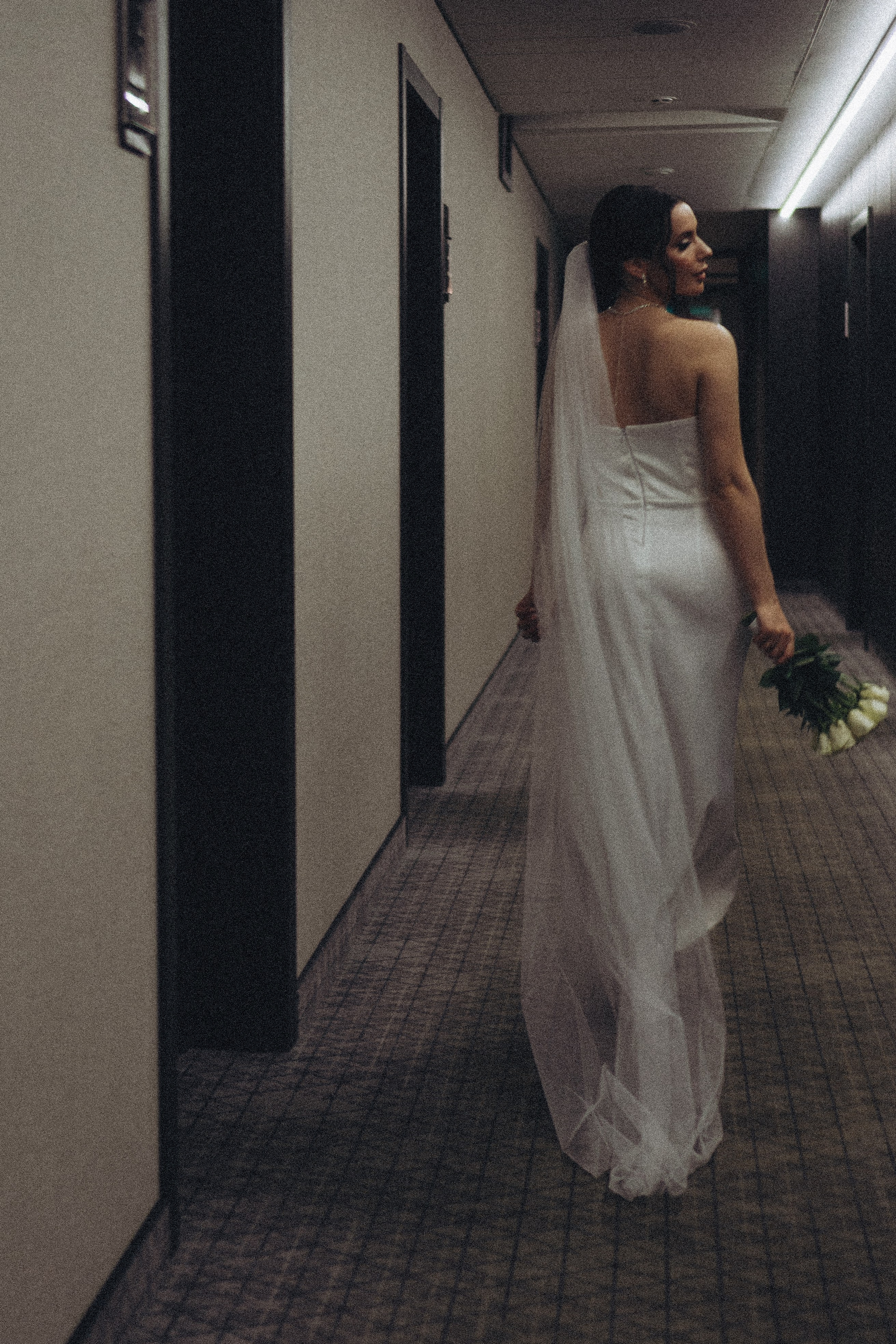 СВАДЕБНАЯ СЬЕМКА СБОРОВ ЖЕНИХА И НЕВЕСТЫ В ОТЕЛЕ И ТАКЖЕ ФОТОСЕССИИЯ В ОТЕЛЕЕ МЕГАПОЛИС БРЯНСК. Профессиональный фотограф, Санкт-Петербург — Виктория Богомолова