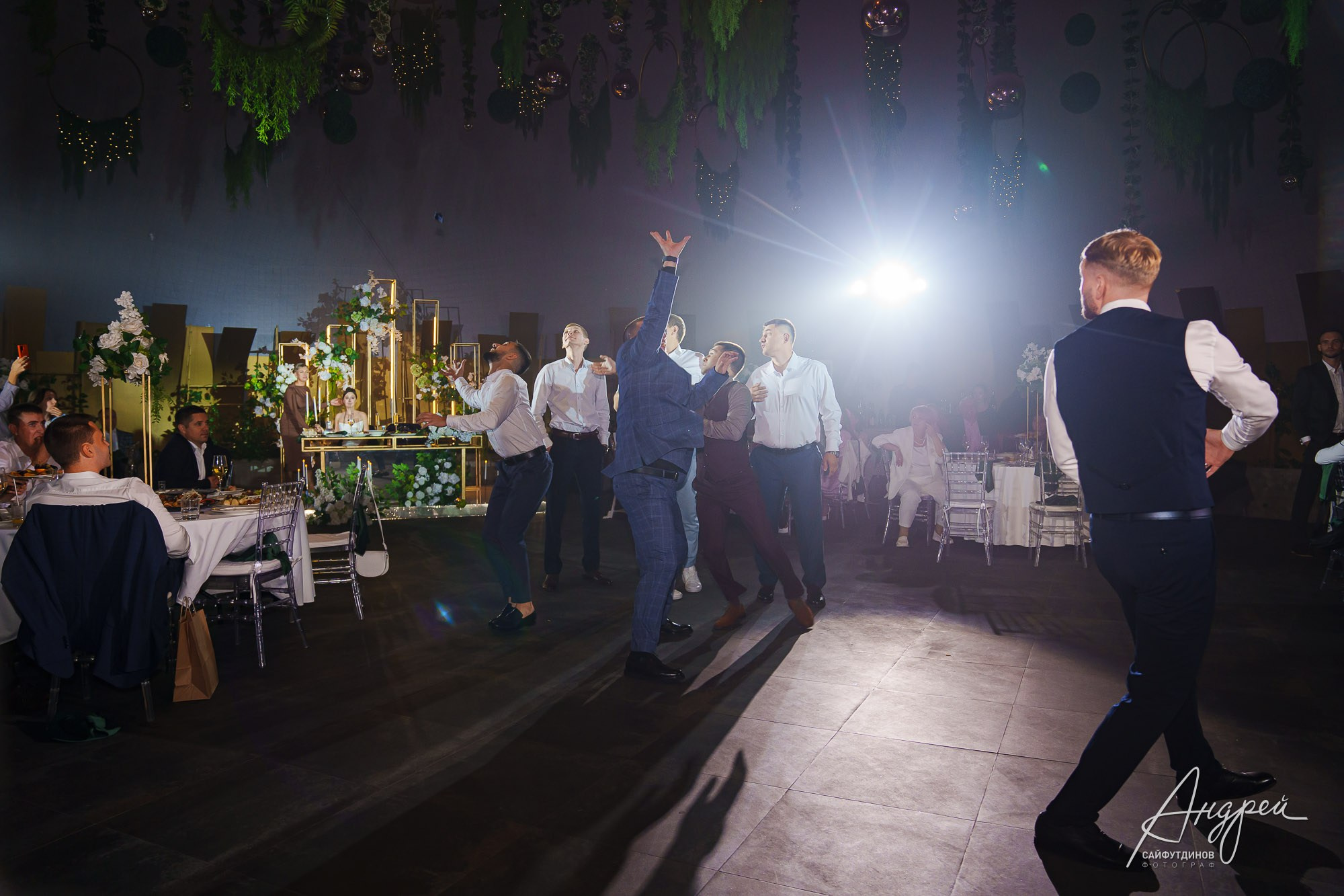 Фотоотчёт и бэкстейдж свадебной фотосессии. Свадебный и семейный фотограф в Ростове-на-Дону. Андрей Сайфутдинов