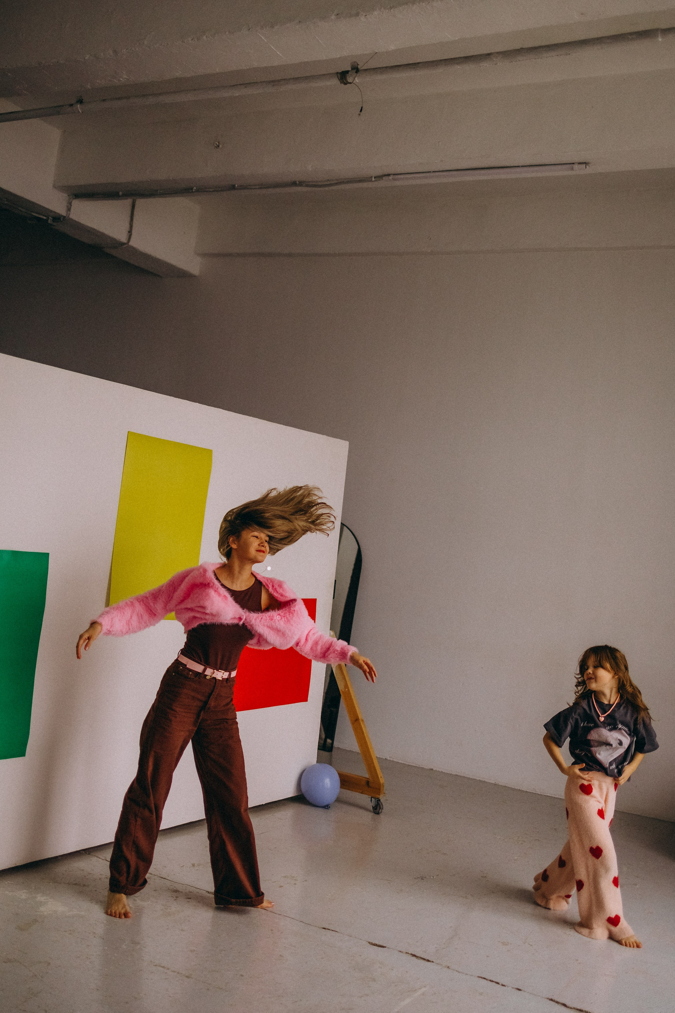 Настя и Кира. Главная