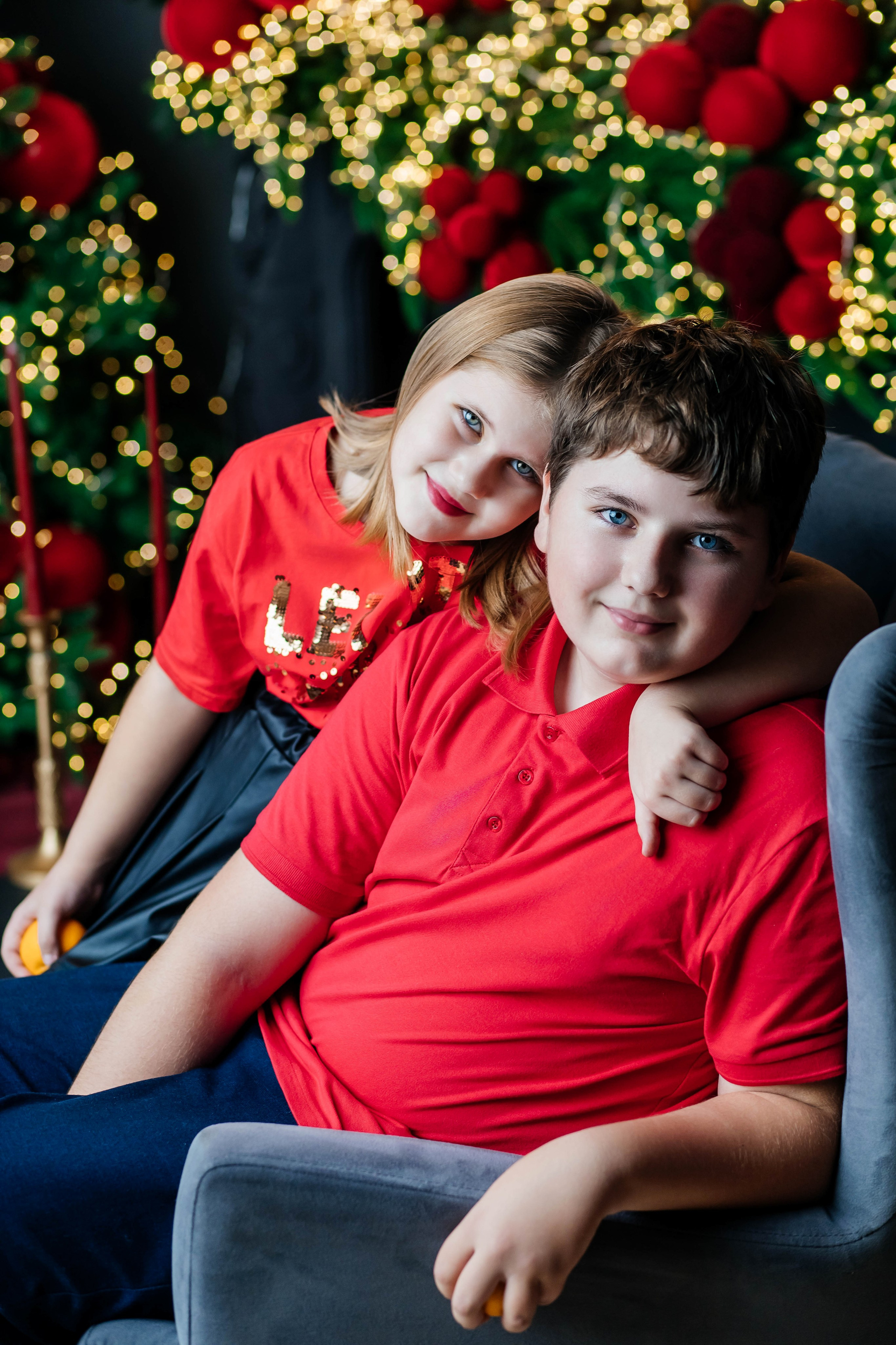 Оля и детки Новый год 2026. Женский фотограф в Оренбурге Ирина Заводчикова