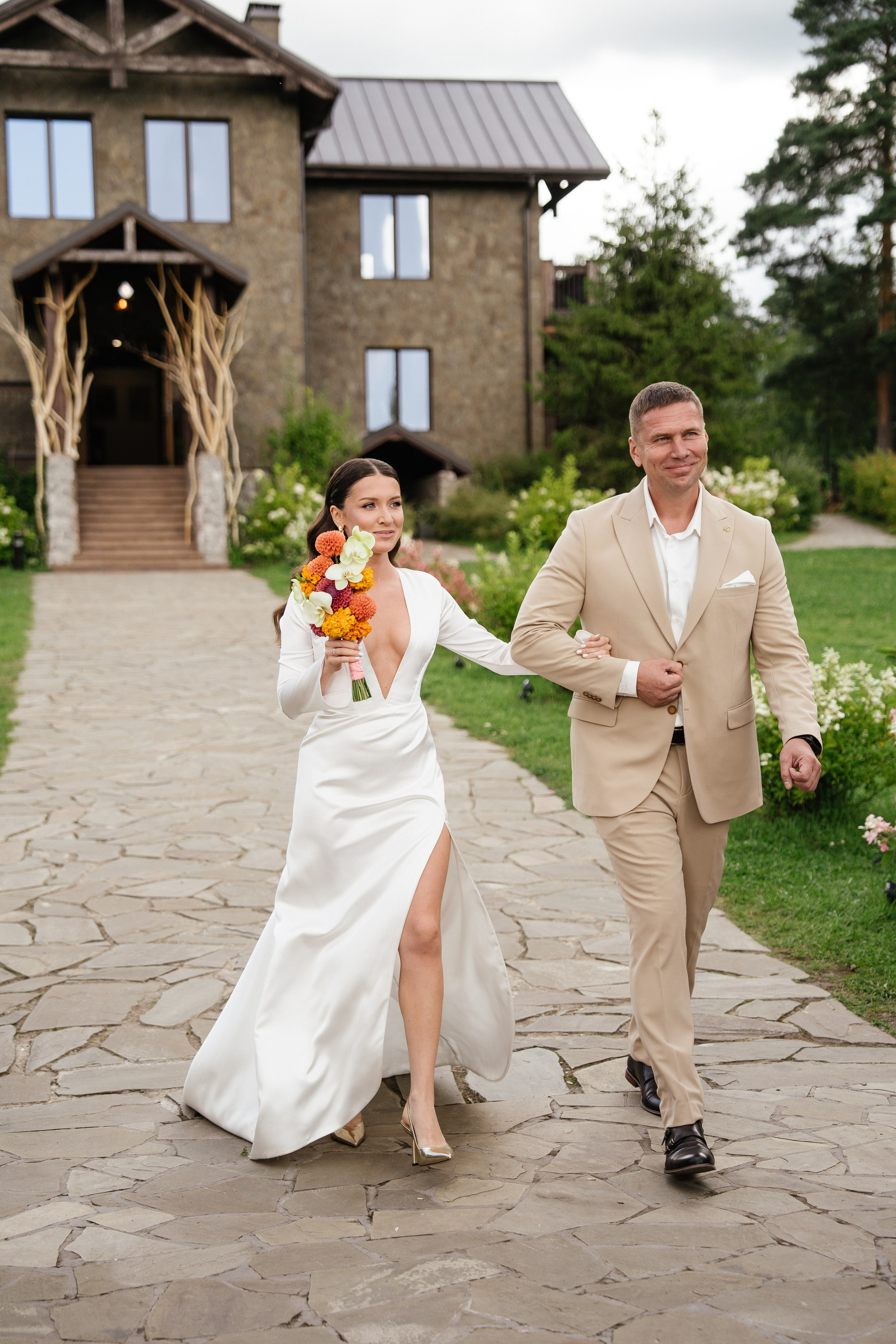 Валерия & Павел. Яркая свадьба в стиле модерн на природе. Свадебный фотограф организатор в Санкт-Петербурге Ассоль Опарина