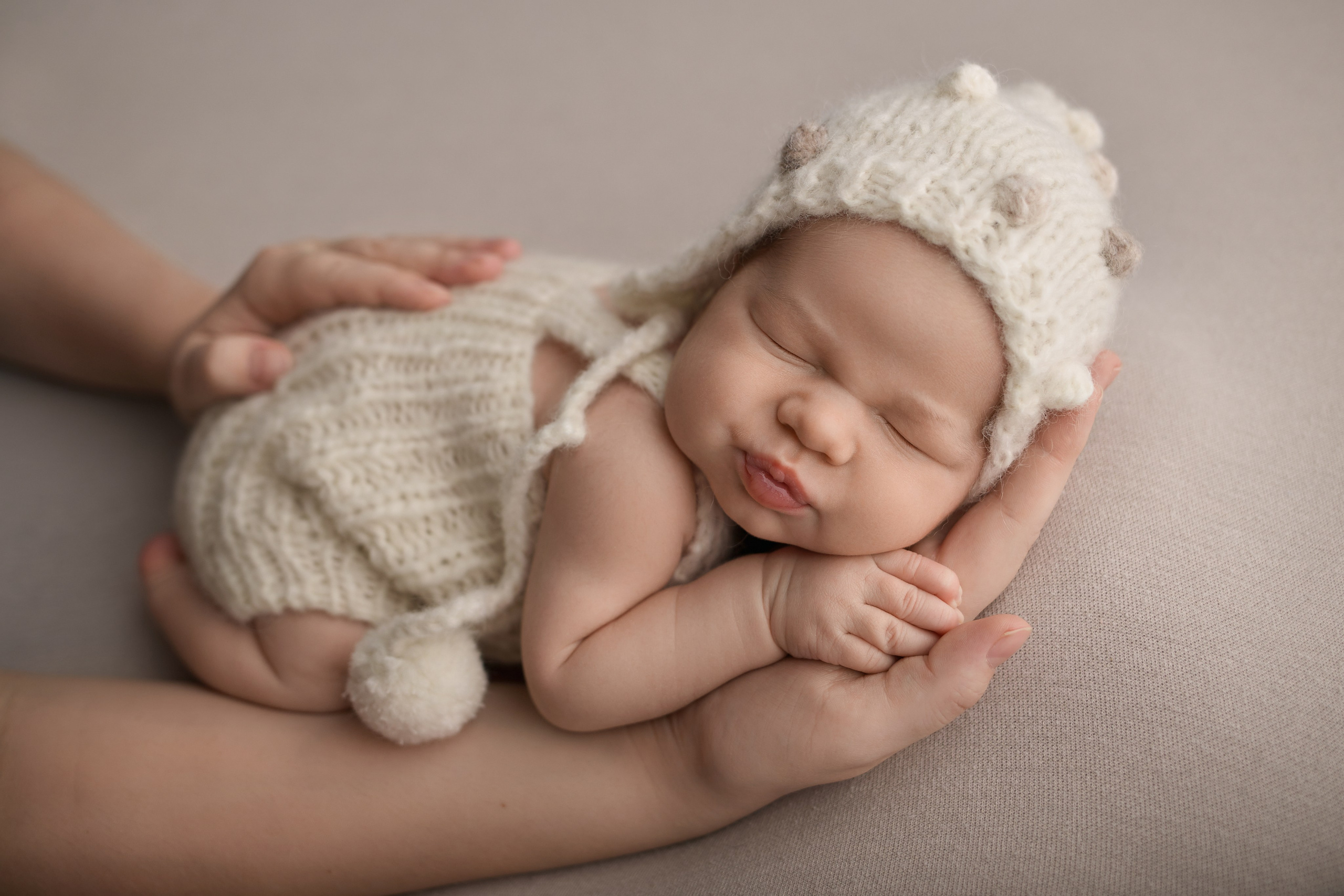 НОВОРОЖДЕННЫЕ. ФОТОГРАФ НОВОРОЖДЕННЫХ ЧЕРЕПОВЕЦ САНКТ-ПЕТЕРБУРГ