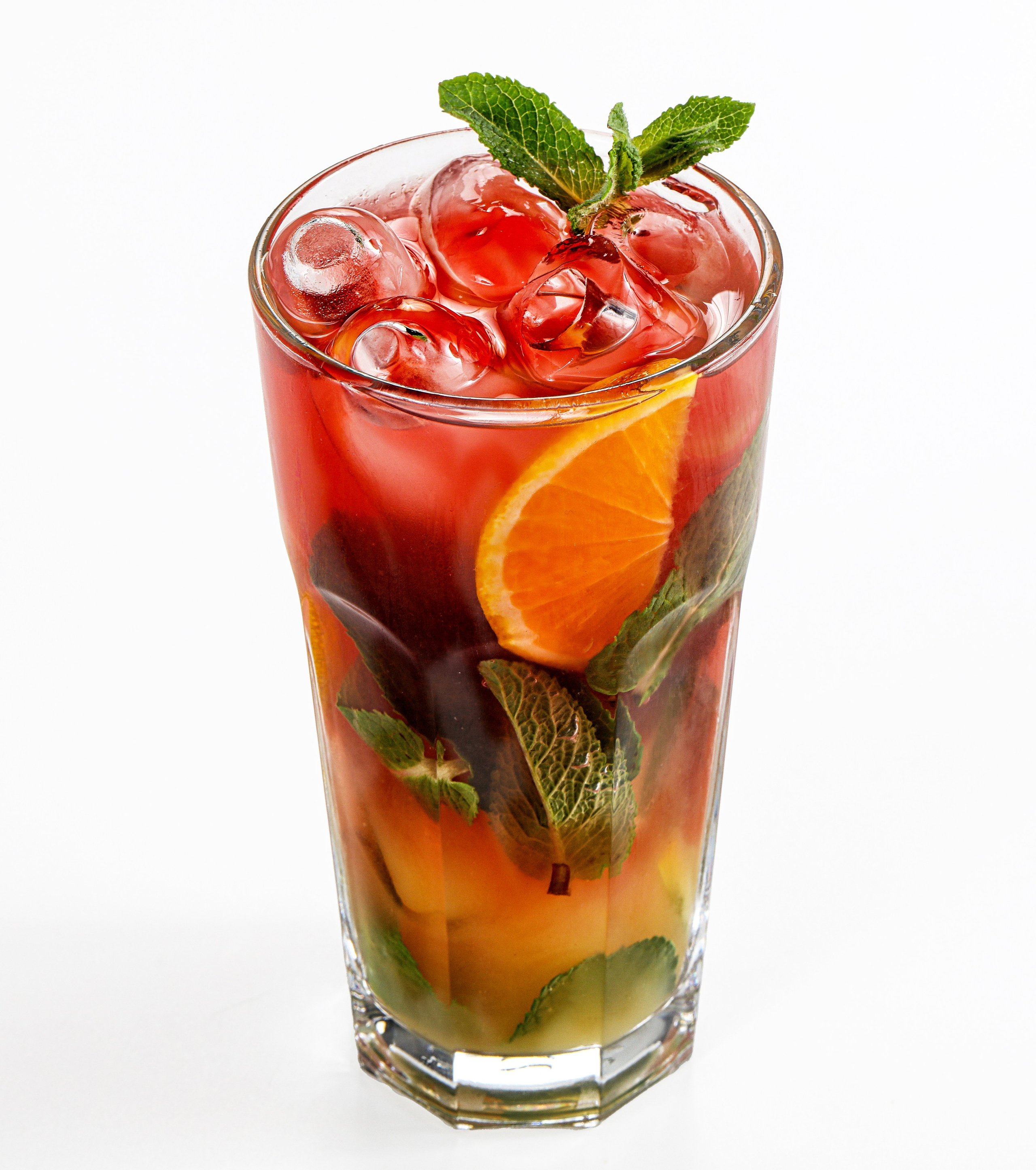 Фотосъемка суши и роллов. Заказ по тел.: +7 (906) 006-90-22. Фуд-фотограф Андрей Старостин — съемка еды в Москве. 9000 руб. в час