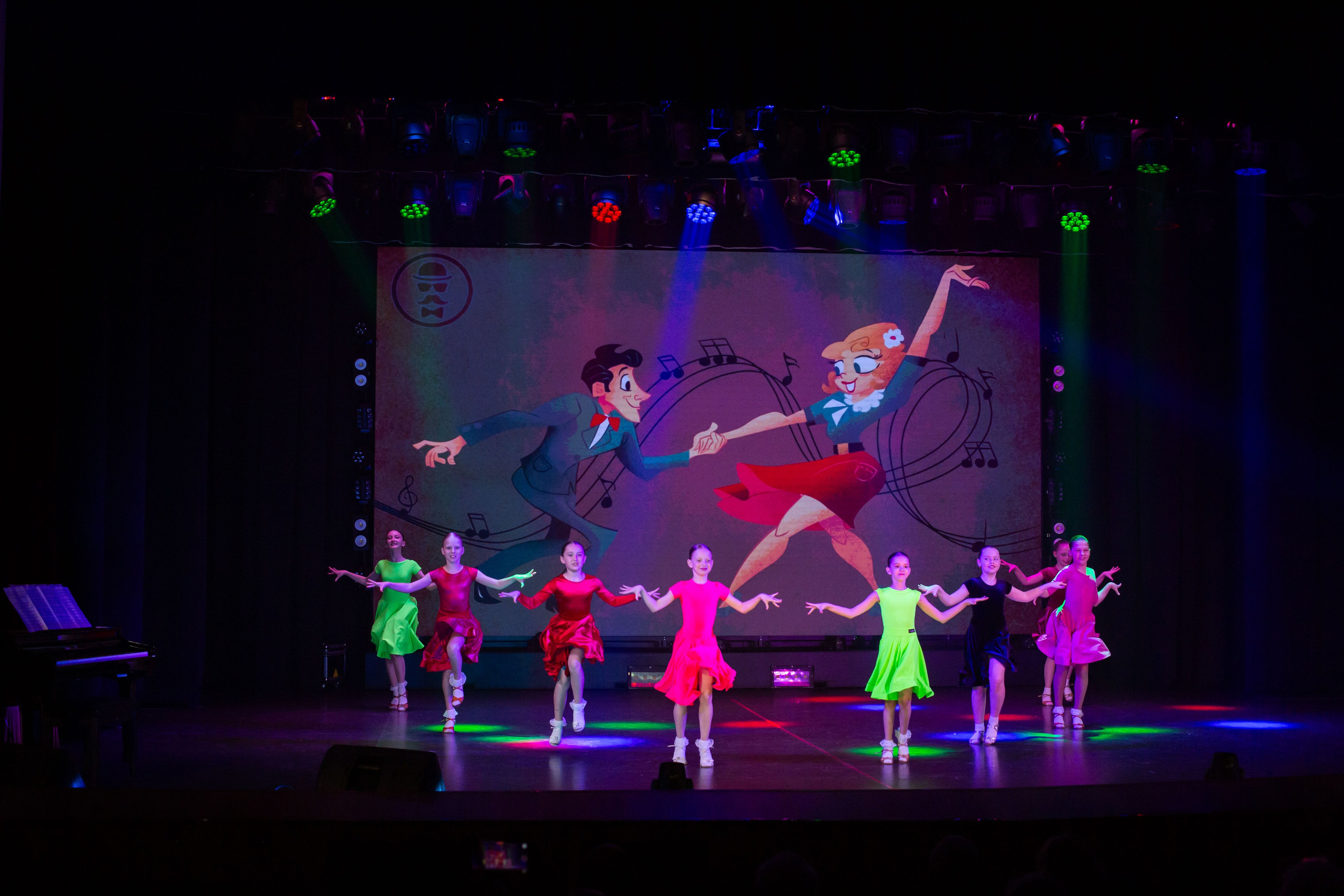 Дк Воровского отчетный концерт. Семейный и детский фотограф Анна Петракова