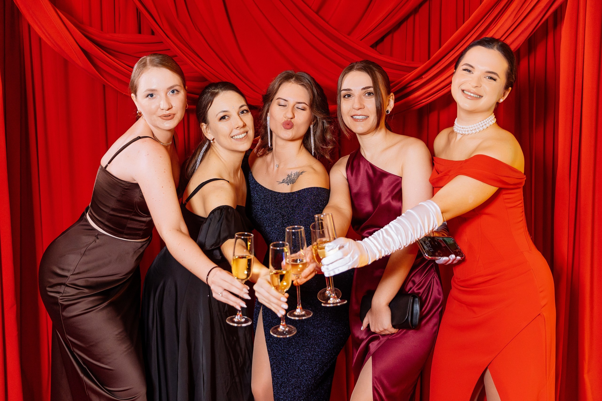 Компания K2 Тул. Корпоратив в стиле КИНО. Портфолио свадебного фотографа. Роман Каргаполов