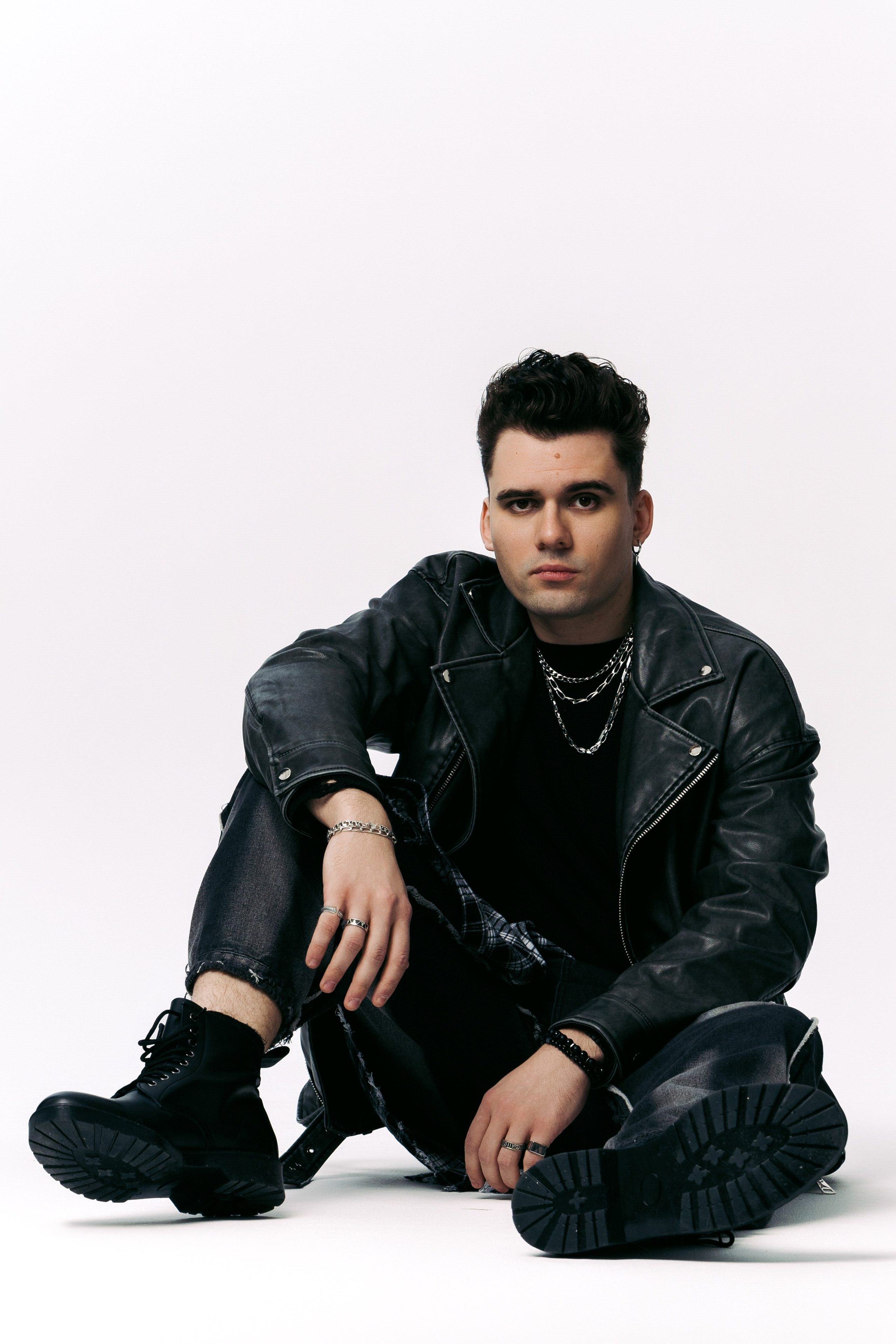 IOSTRA. Фотограф