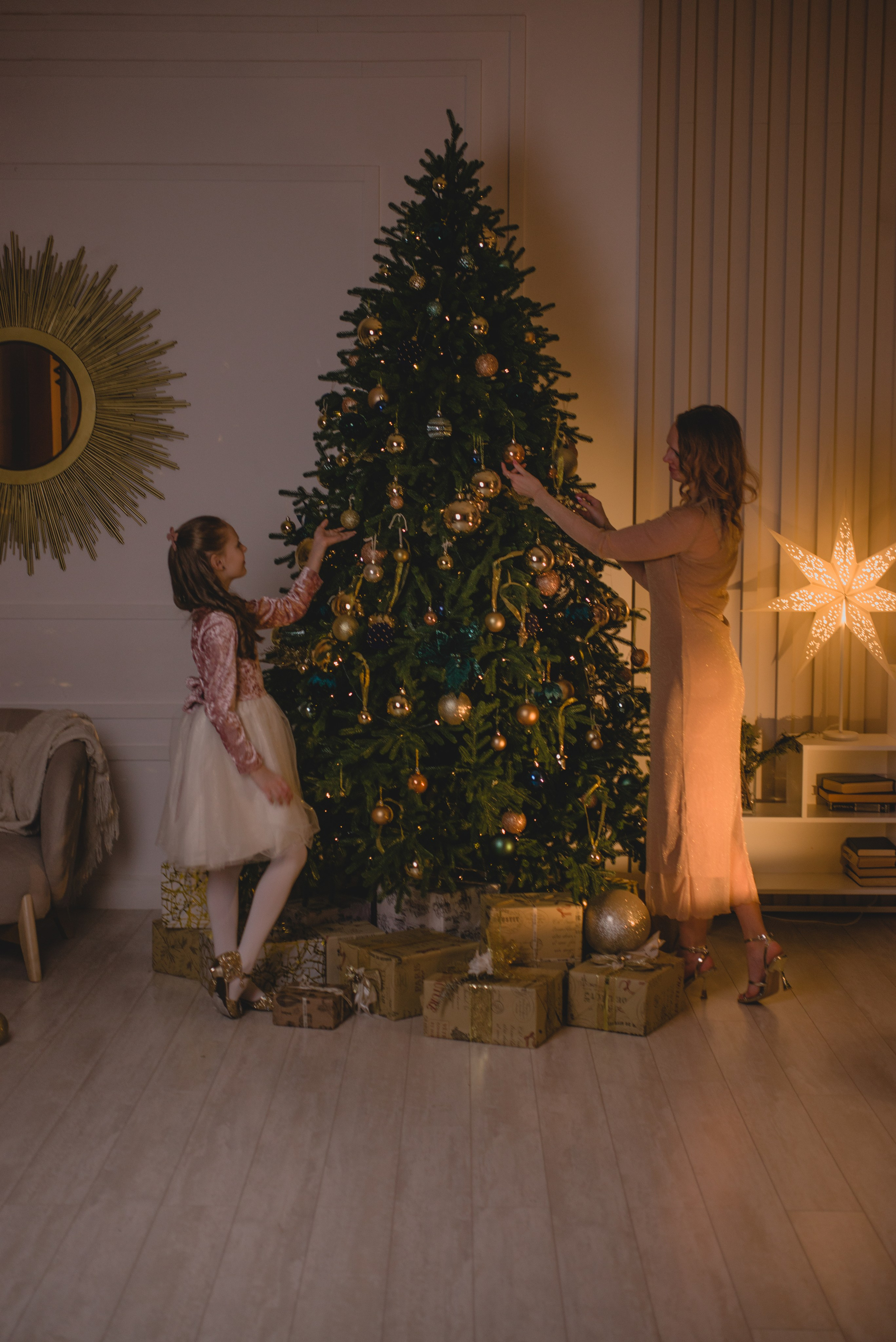 Юля и Настя в студии. Фотограф Людмила Белова