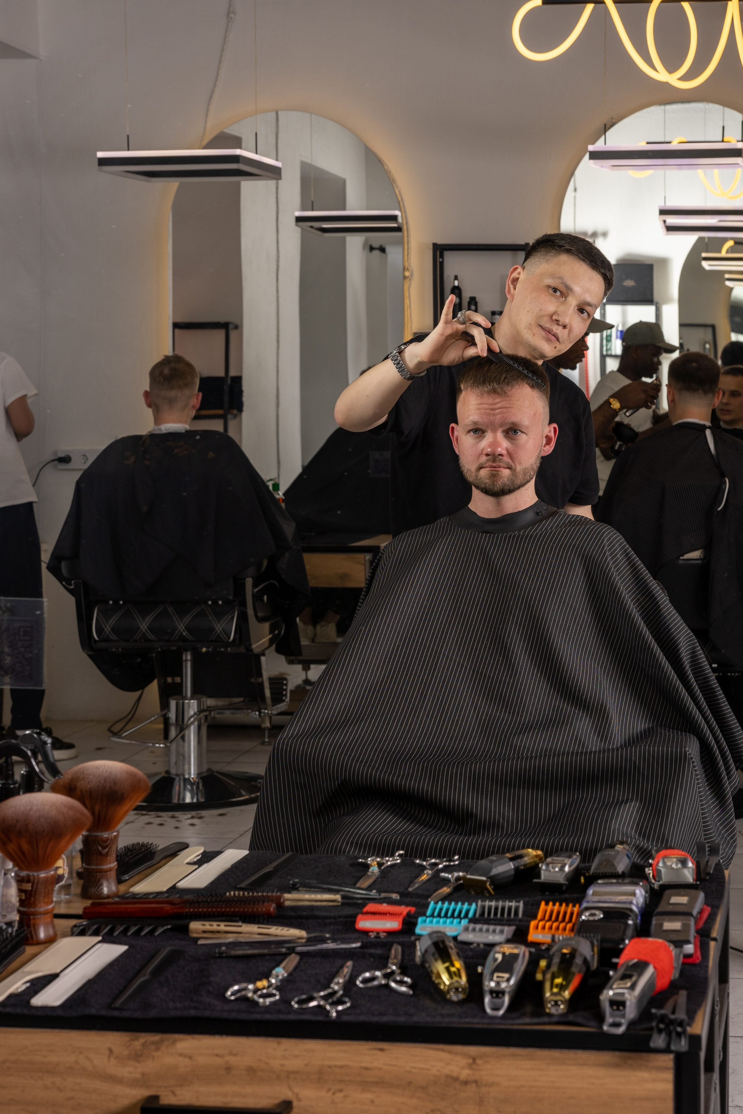 Барбершоп Jet Black 2. Репортажный фотограф Санкт-Петербург | Роман Карбышев