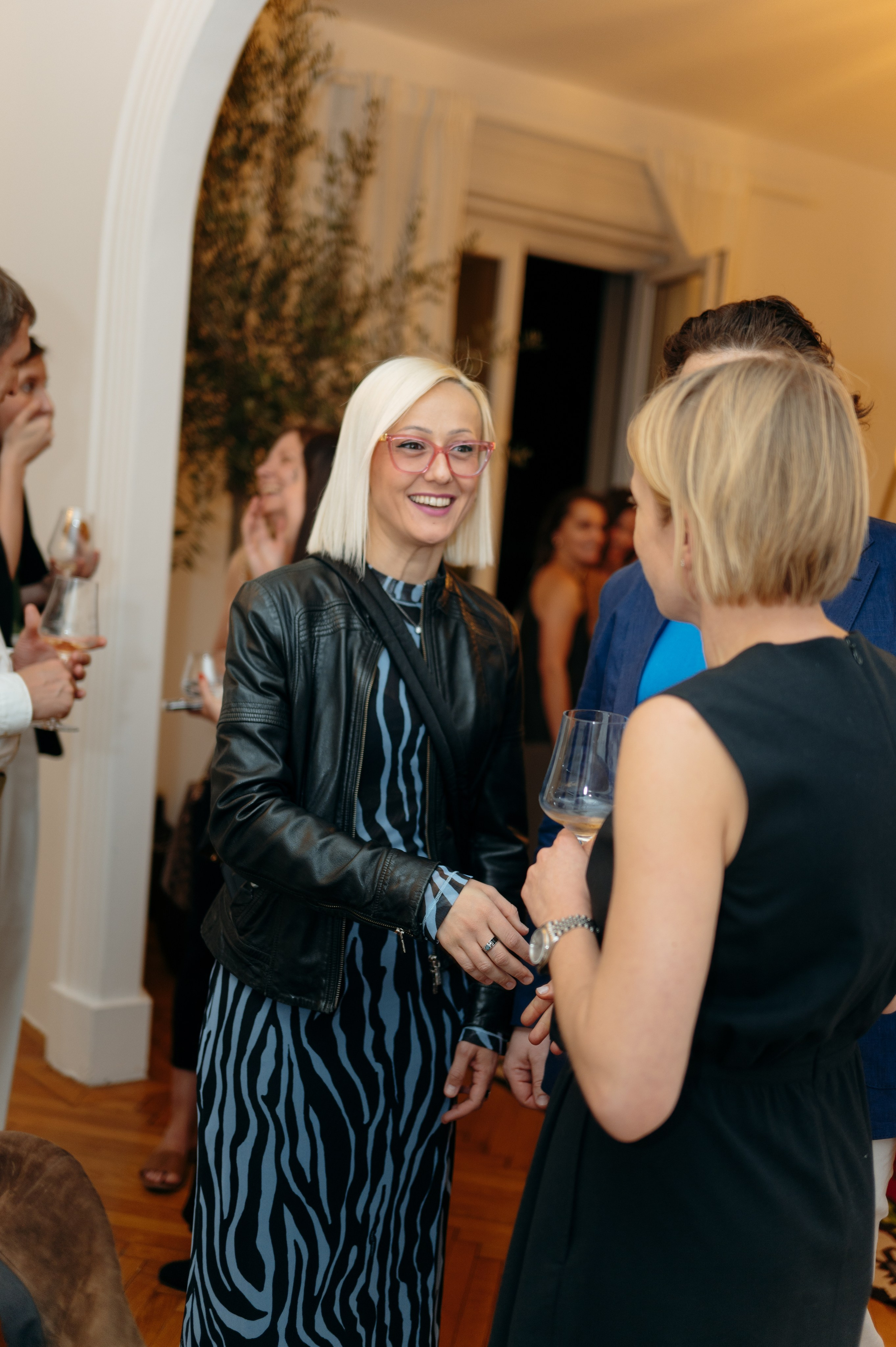 Table57. Photographer Belgrade — Tsvetkova Maria