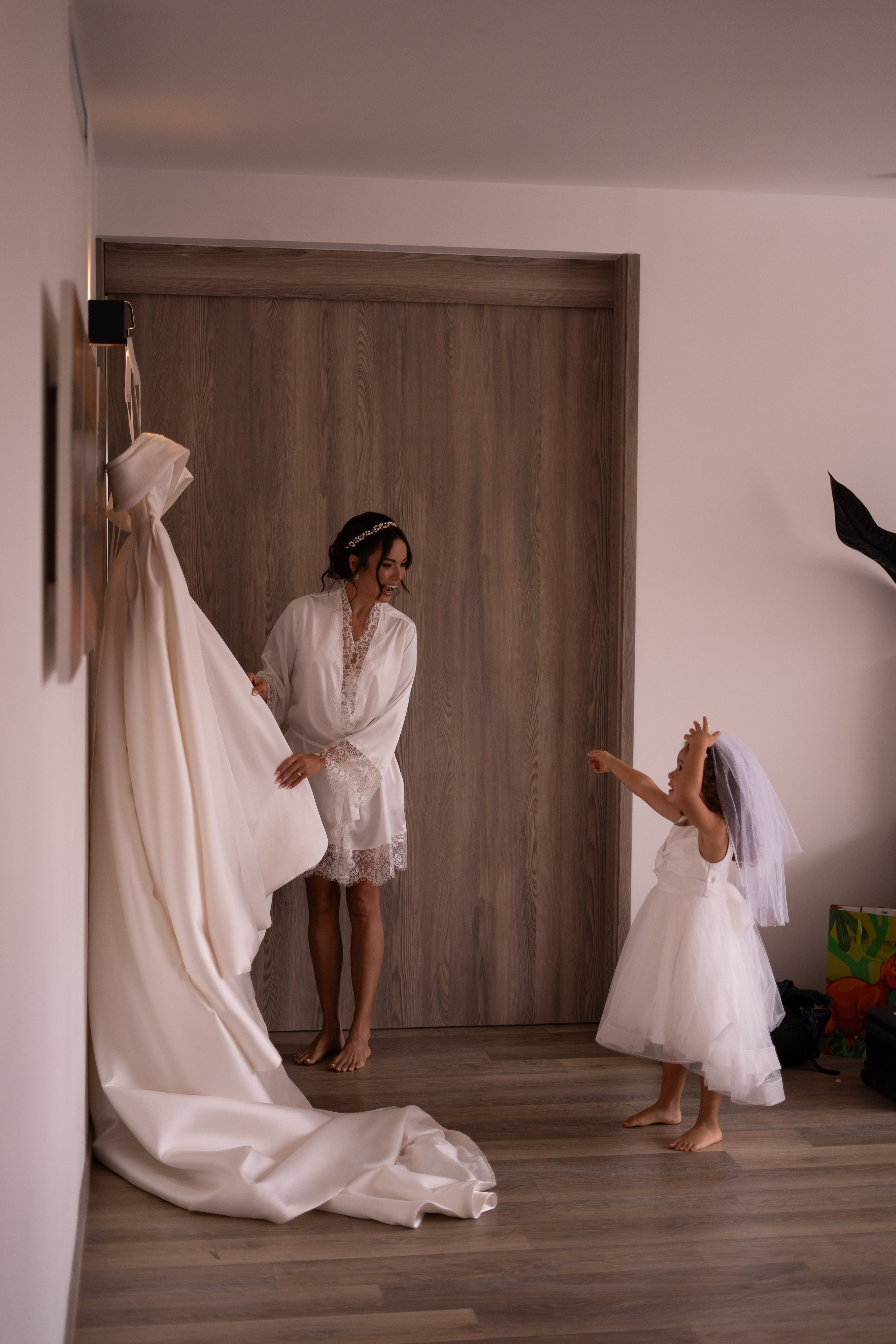 Natalia and Germano. Wedding Photographer in Barcelona and Medellin