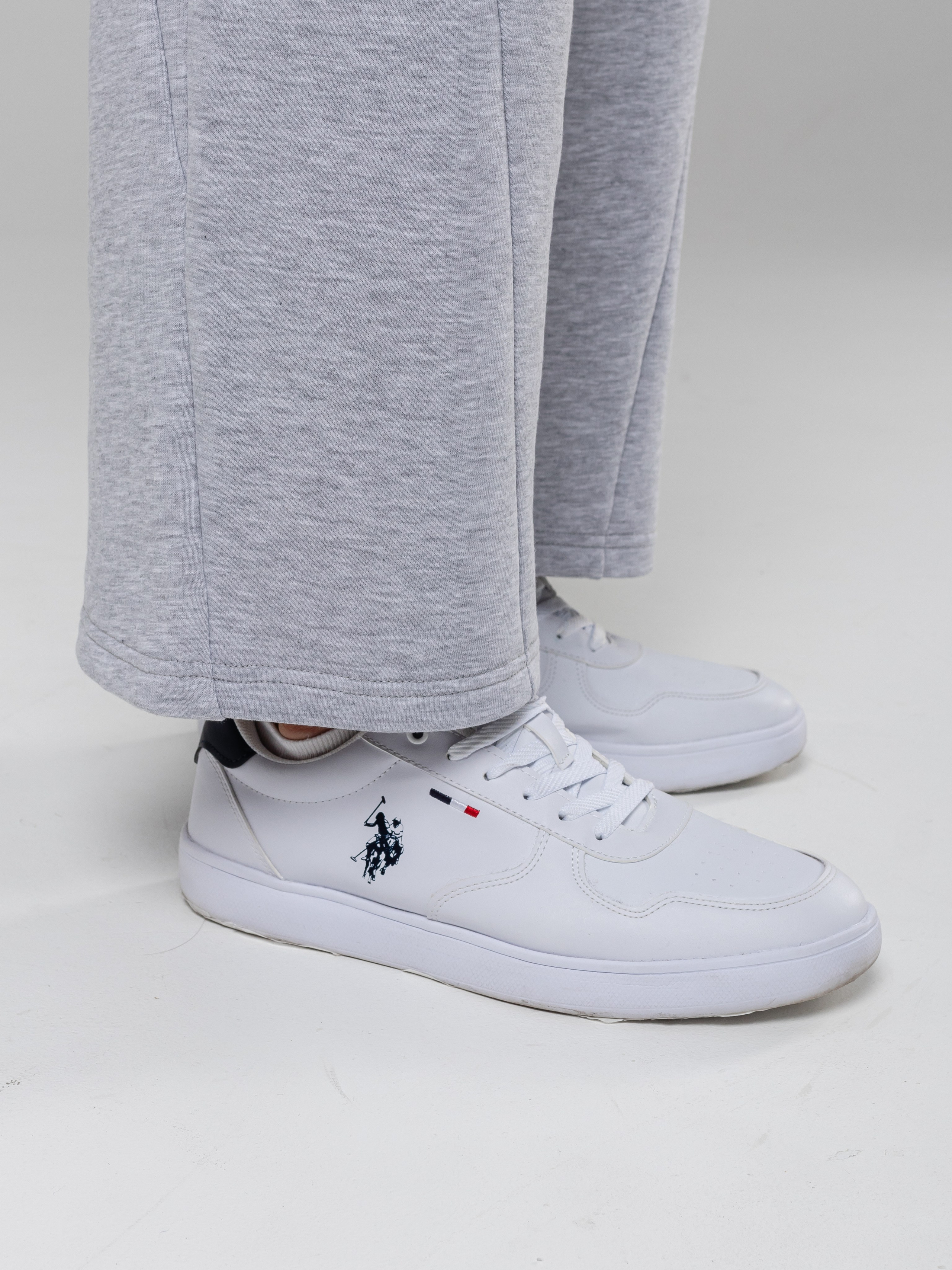 Худи и штаны. Фотограф в Краснодаре Арина Кудряшова