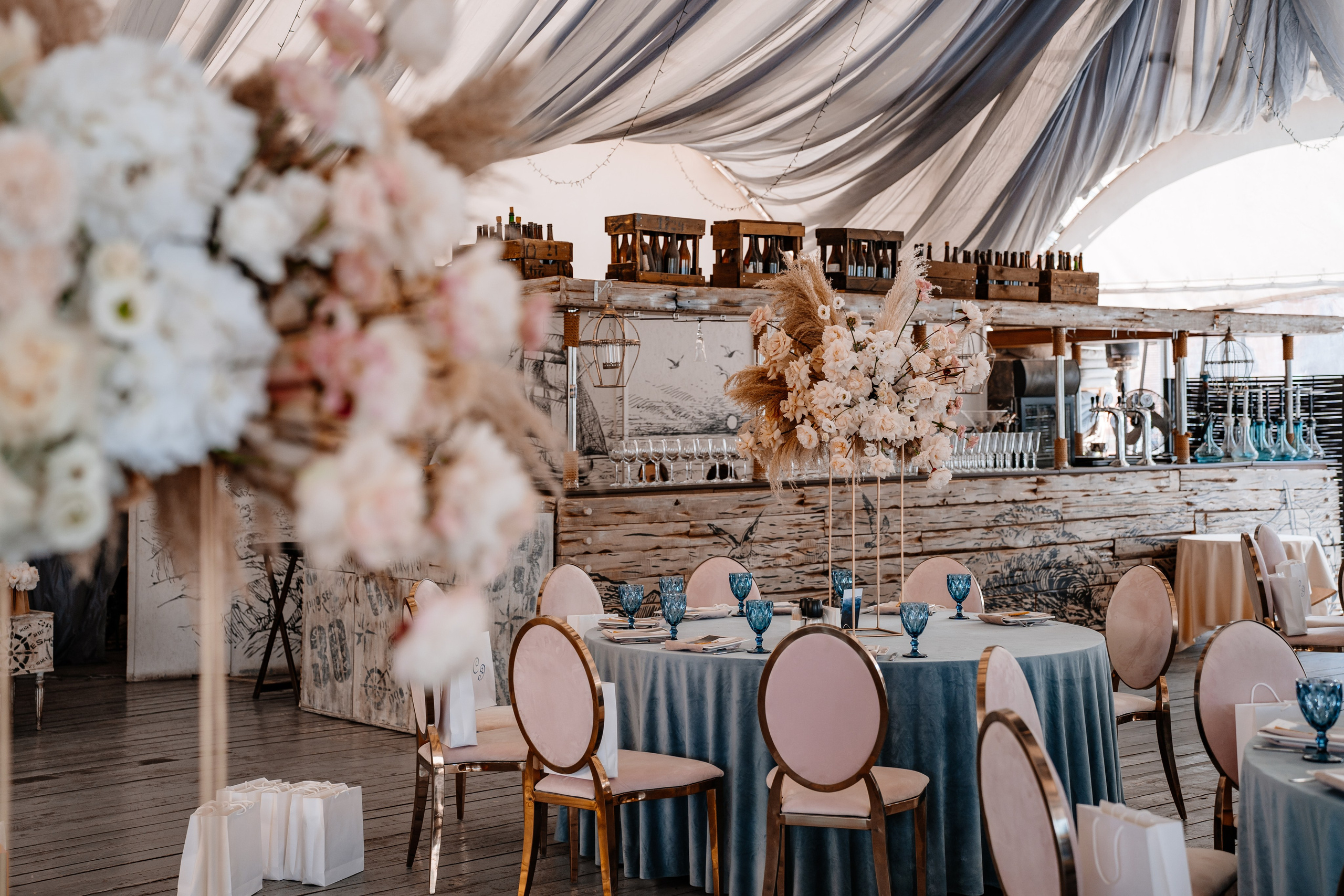 Выездная регистрация свадьбы в ресторане River Club Moscow. Свадебный и семейный фотограф в Москве Светлана Зоткина