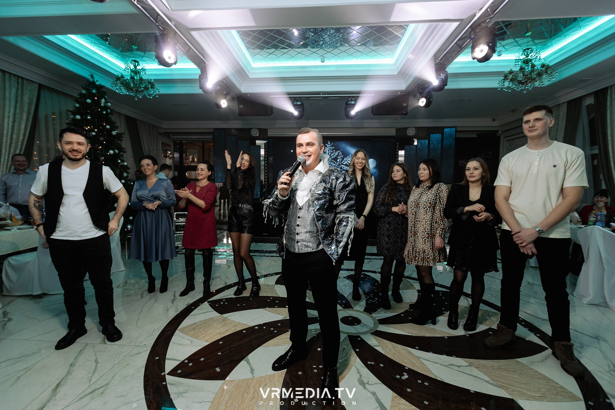 Новогодний вечер в ресторане «Лазурный Берег»