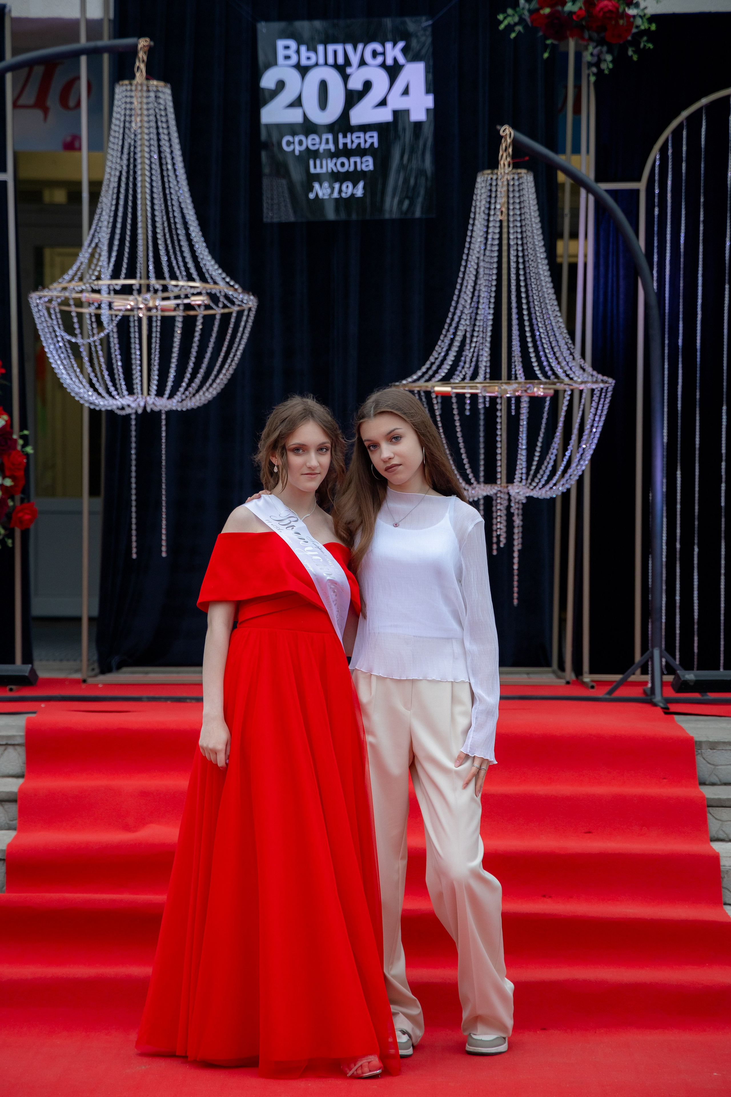 Школьный выпускной 2024 год в Соколе (Минск). Свадебный фотограф в Минске/Беларуси Сергей Спиридонов