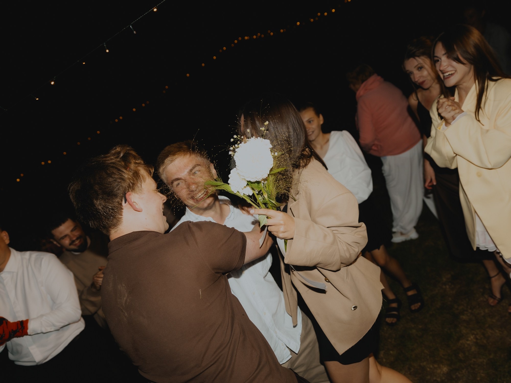 Лиза и Илья (полный день). Свадебные фотографы в Гомеле и Минске Сергей и Анастасия Фещенок