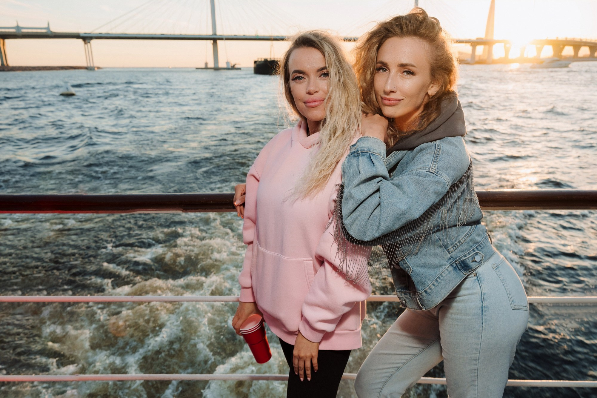 Прогулки на теплоходе. Фотограф Сергей Лукьяненко