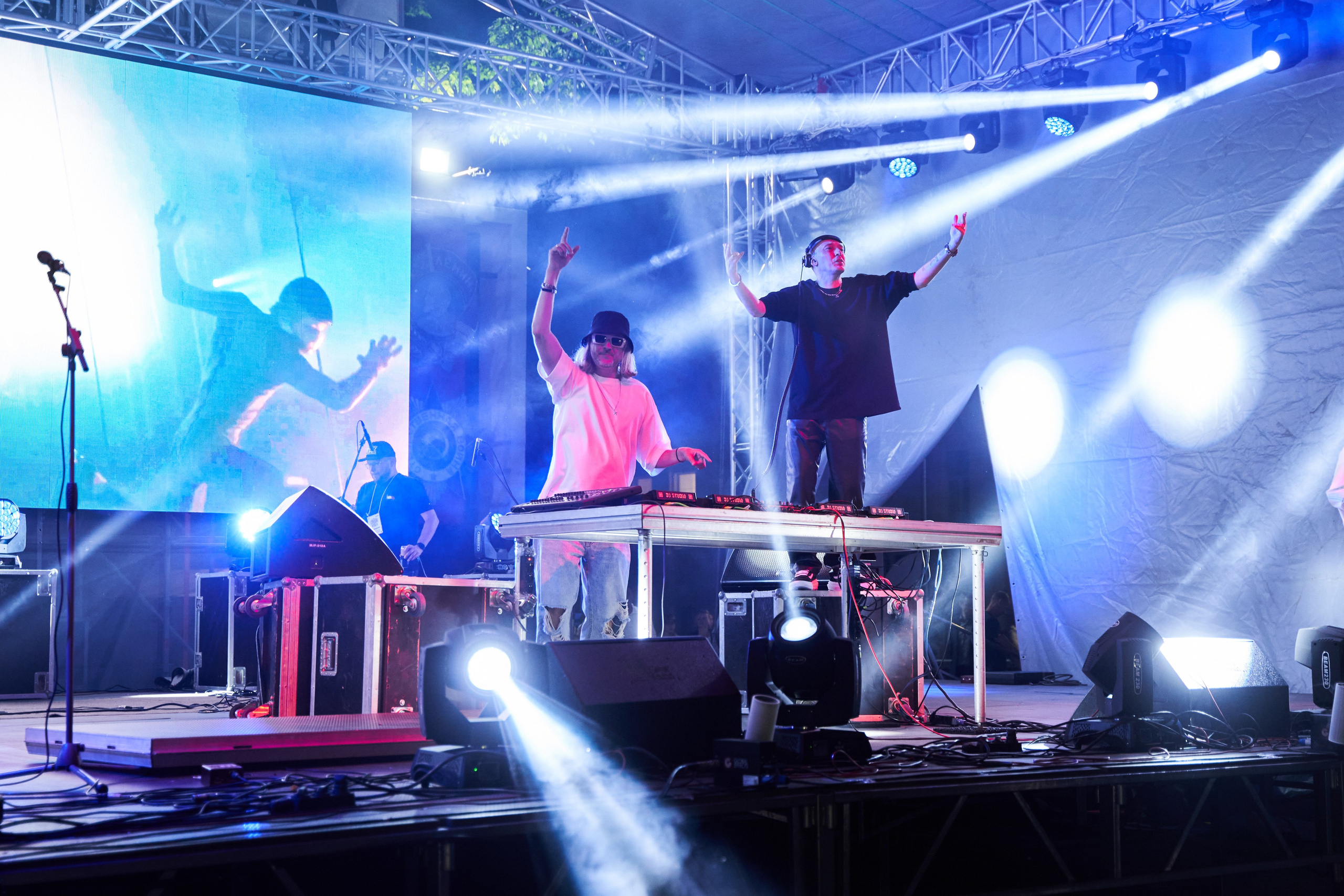 Swanky Tunes. Услуги фотографа в Смоленске. Фотограф на свадьбу